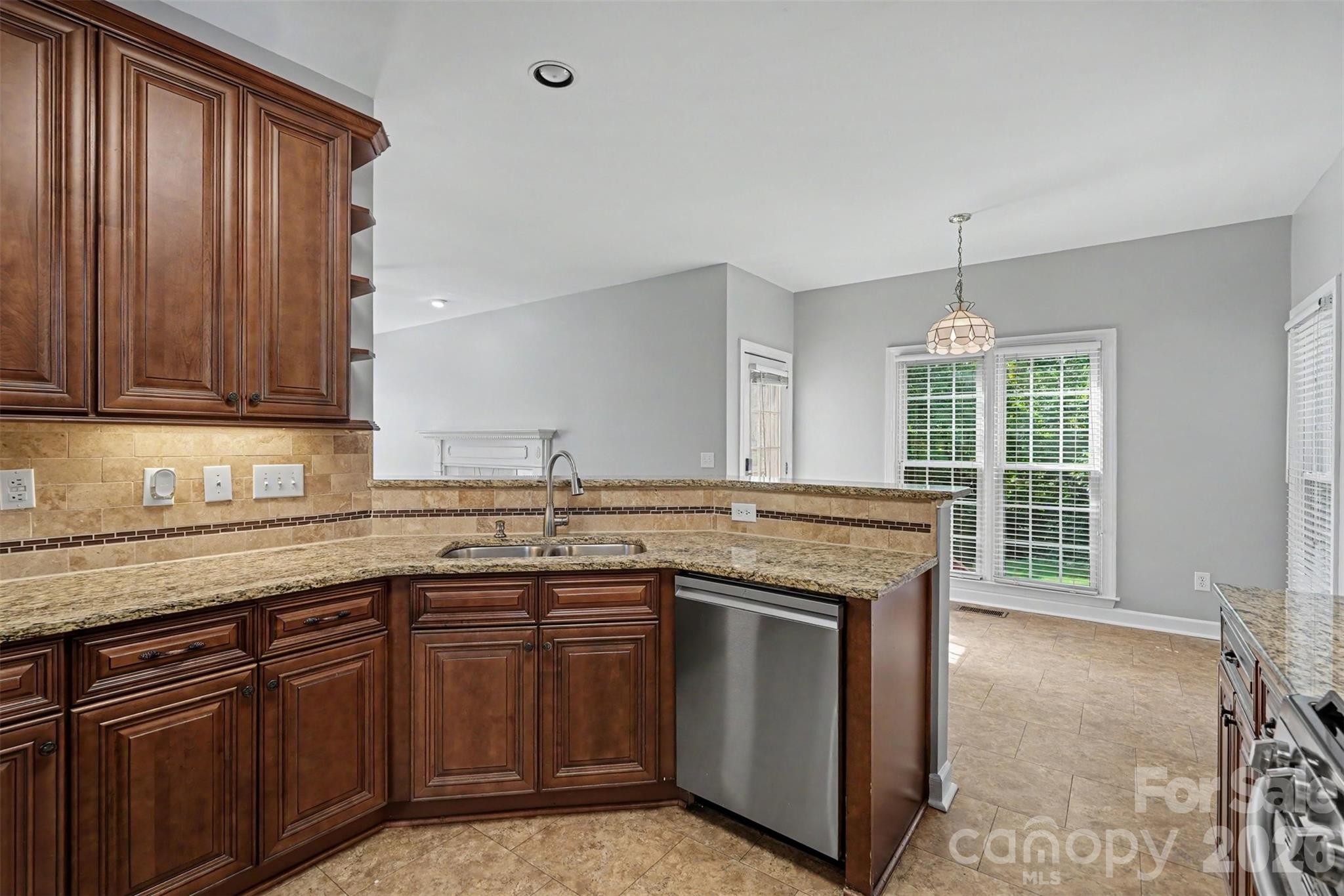 5917 Nuthatch Court — Charlotte
