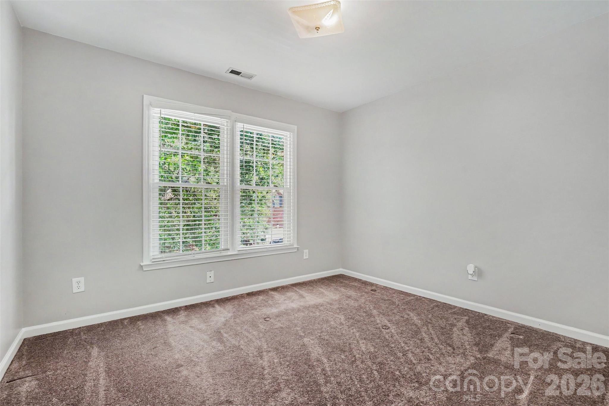 5917 Nuthatch Court — Charlotte