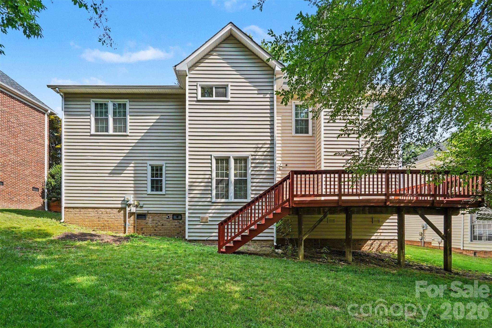 5917 Nuthatch Court — Charlotte
