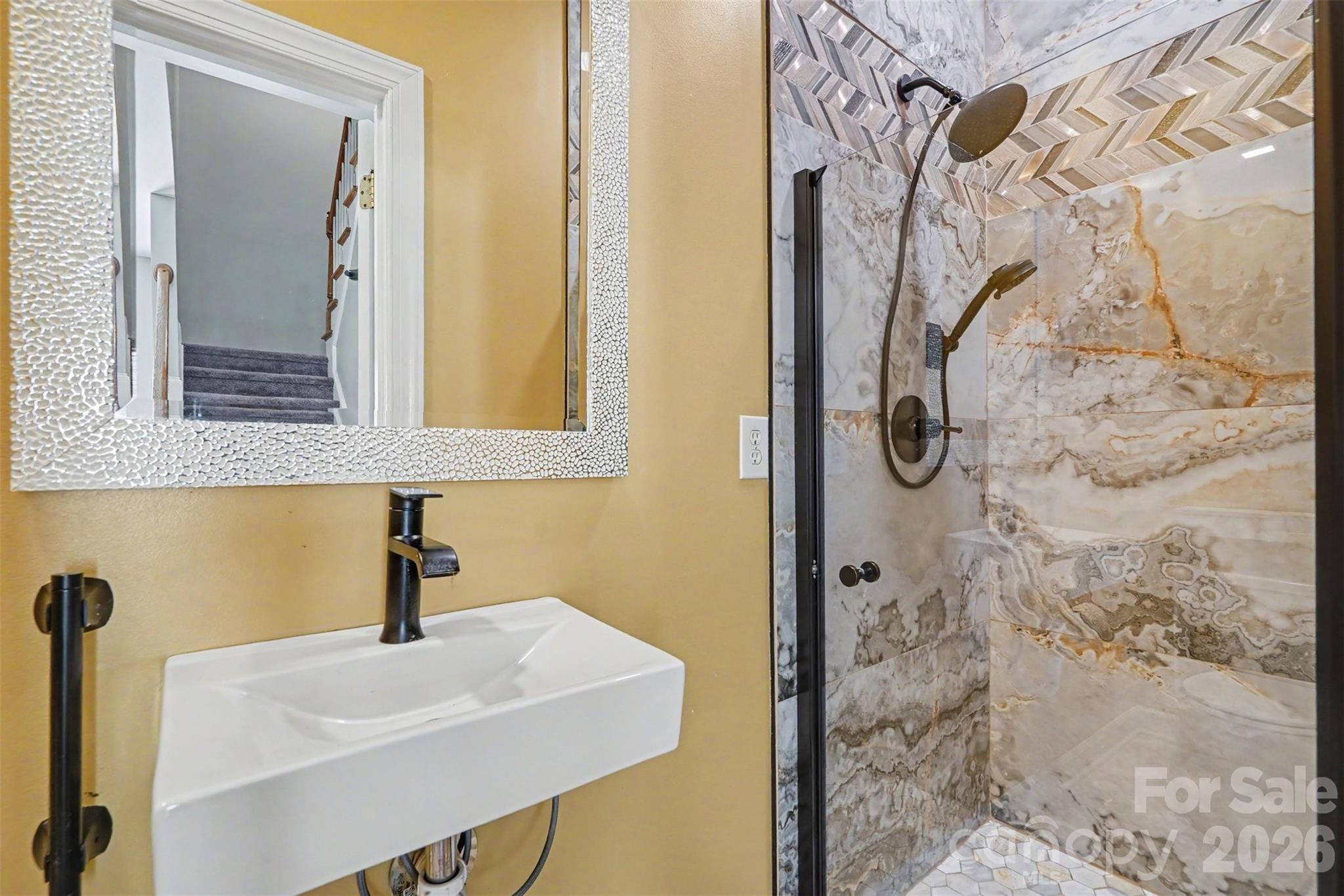 5917 Nuthatch Court — Charlotte