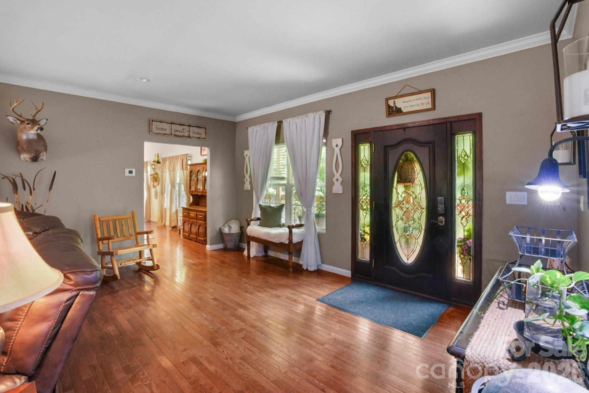 90 King Road — Weaverville