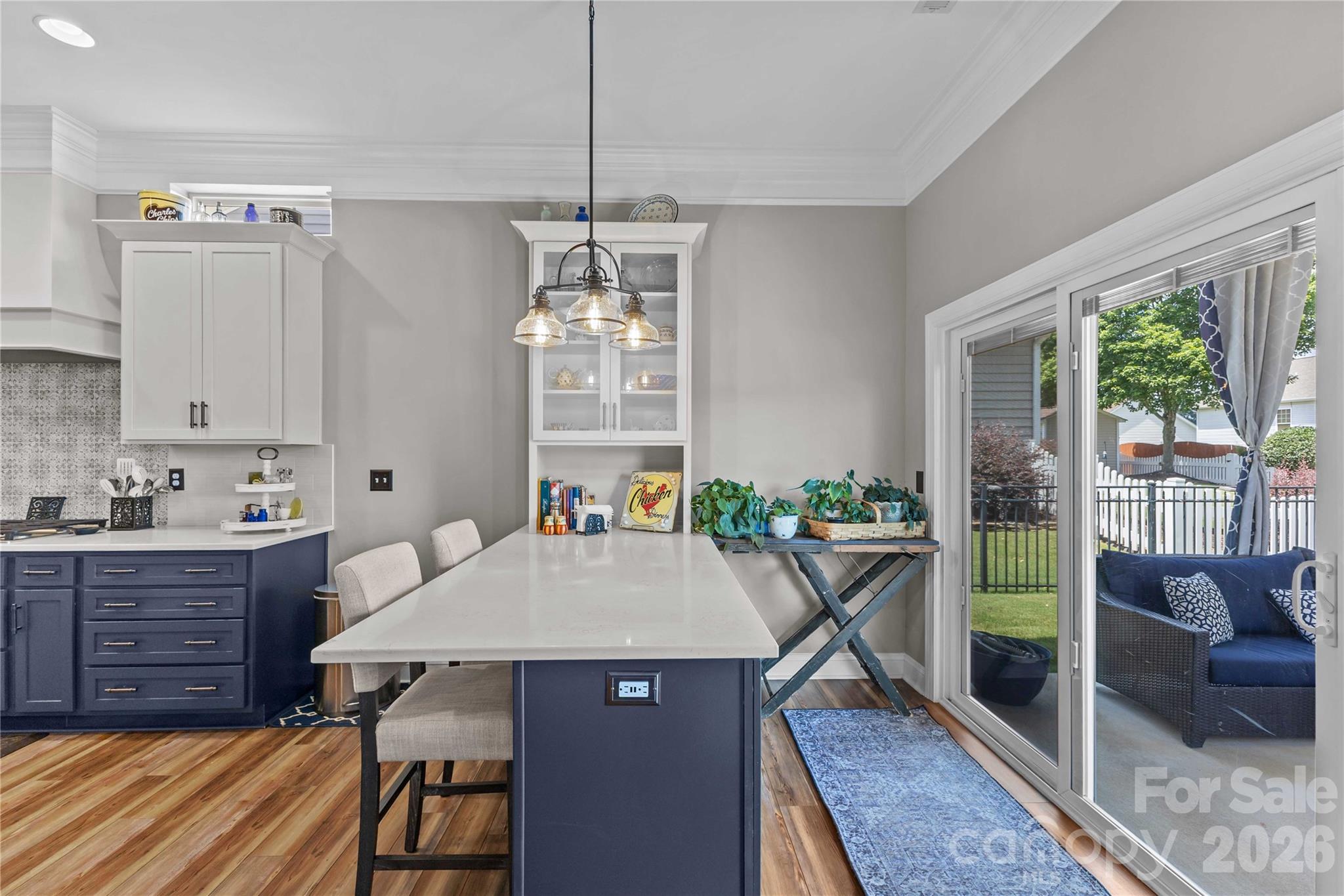 3560 Valiant Avenue SW — Concord
