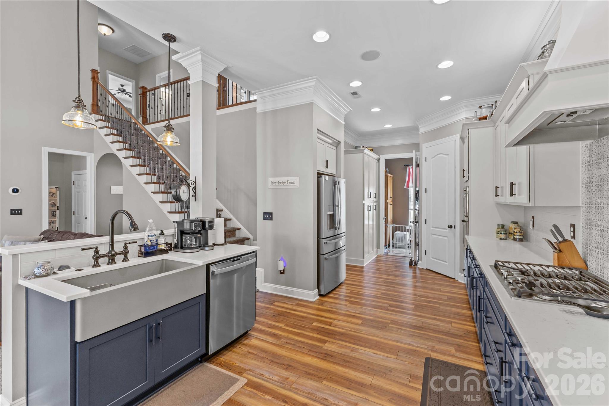 3560 Valiant Avenue SW — Concord