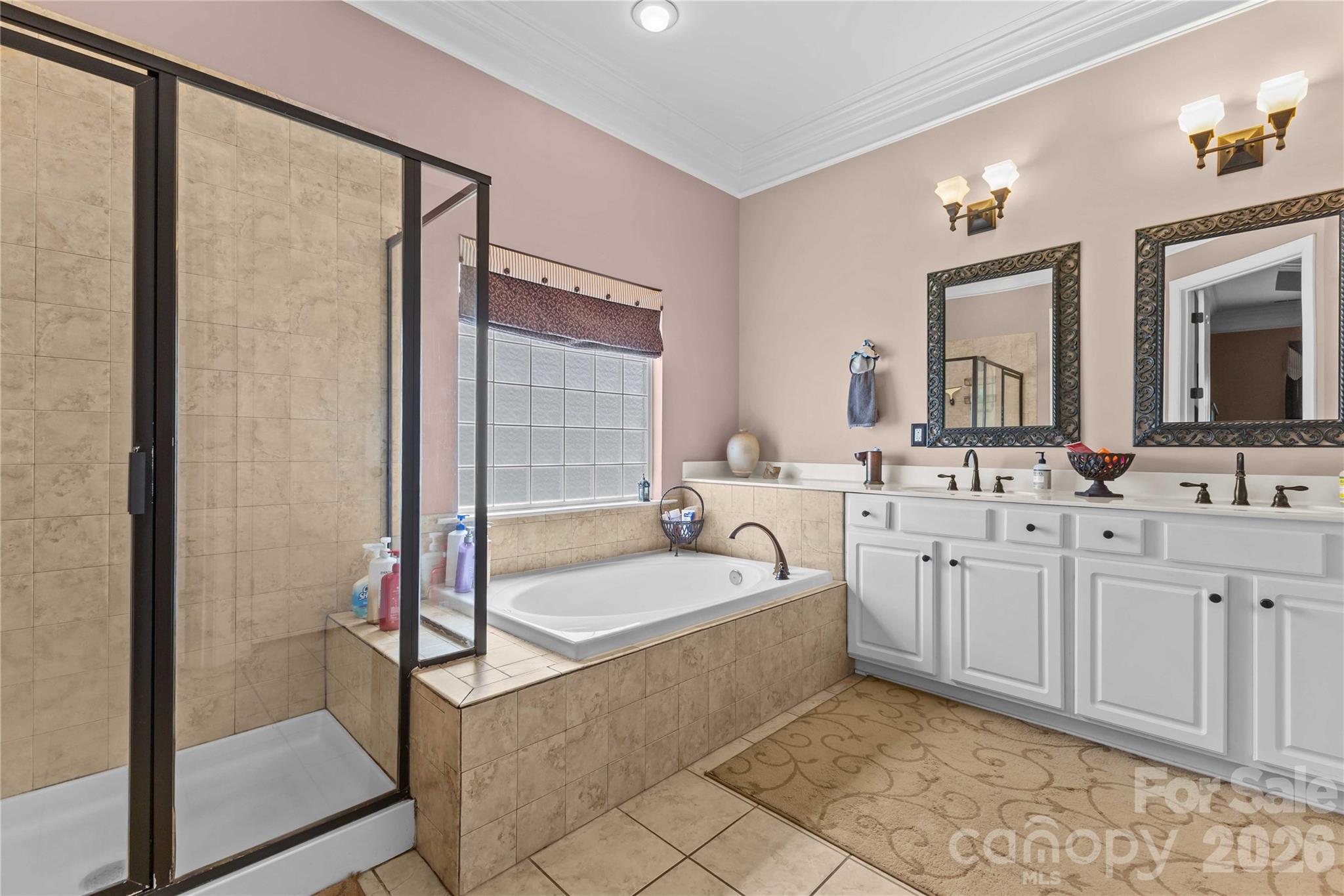3560 Valiant Avenue SW — Concord