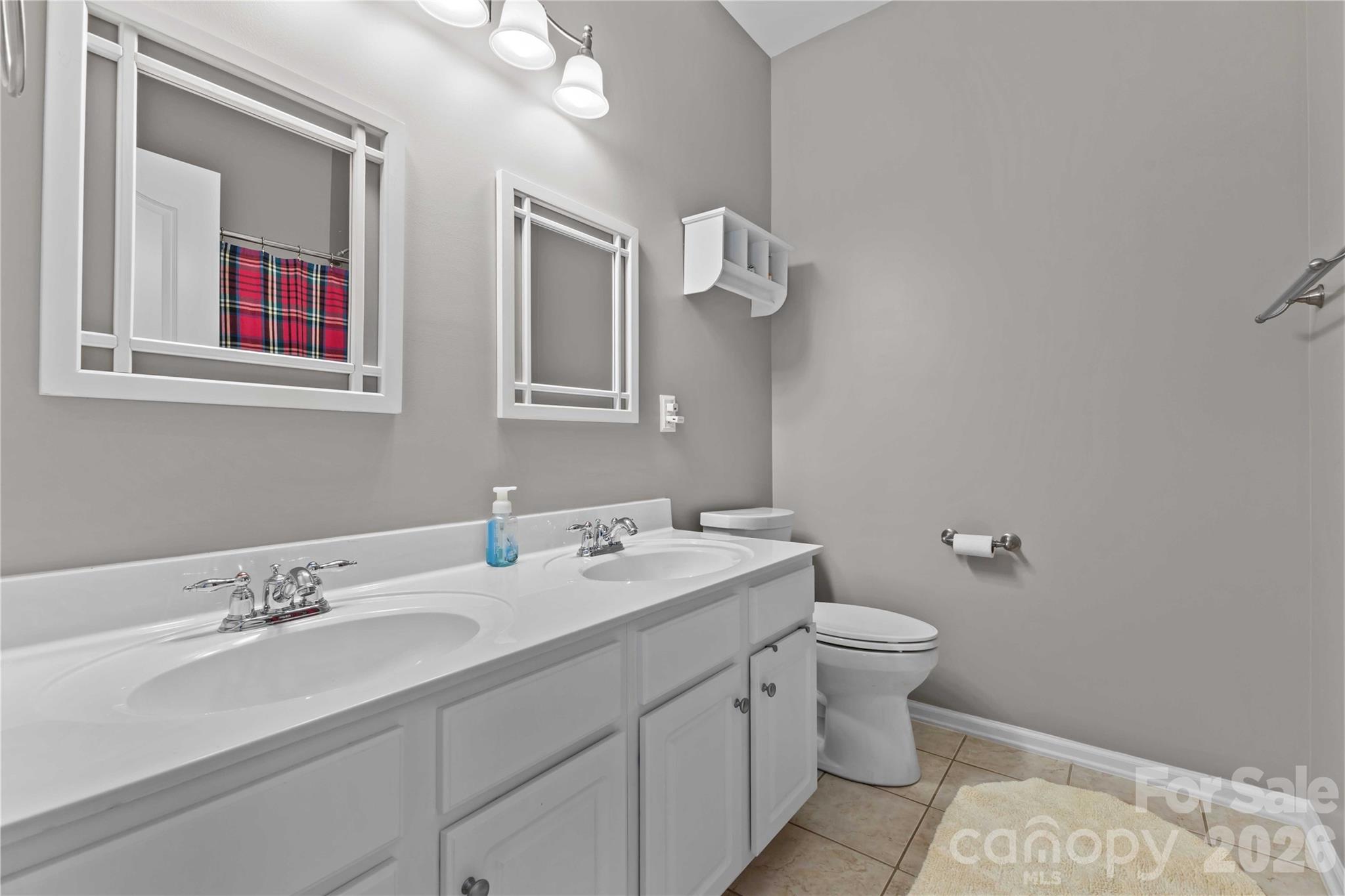 3560 Valiant Avenue SW — Concord