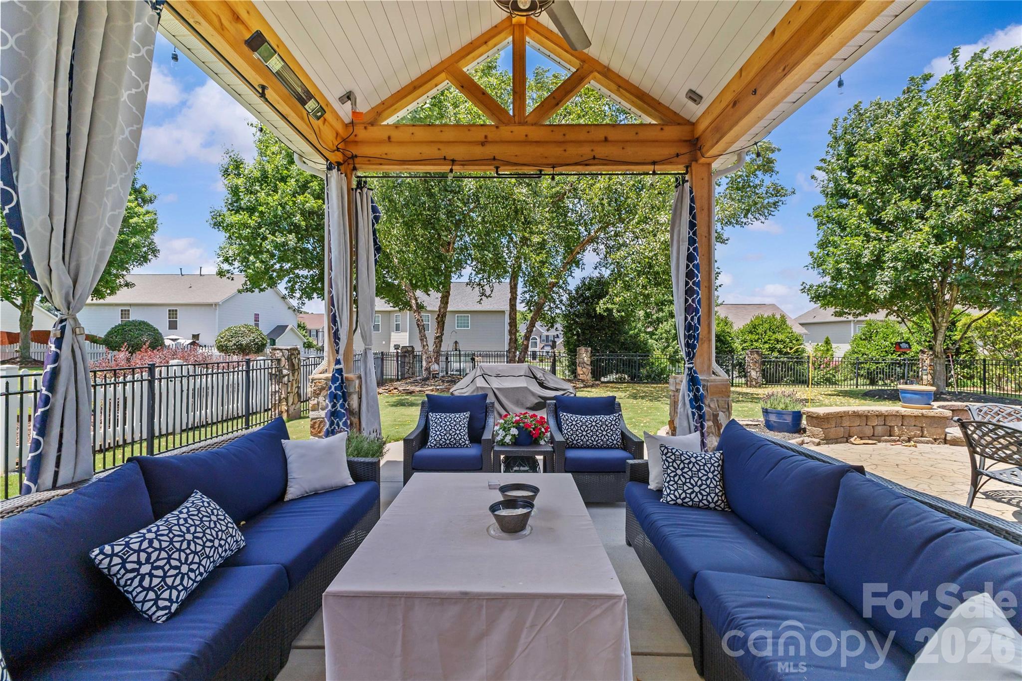 3560 Valiant Avenue SW — Concord