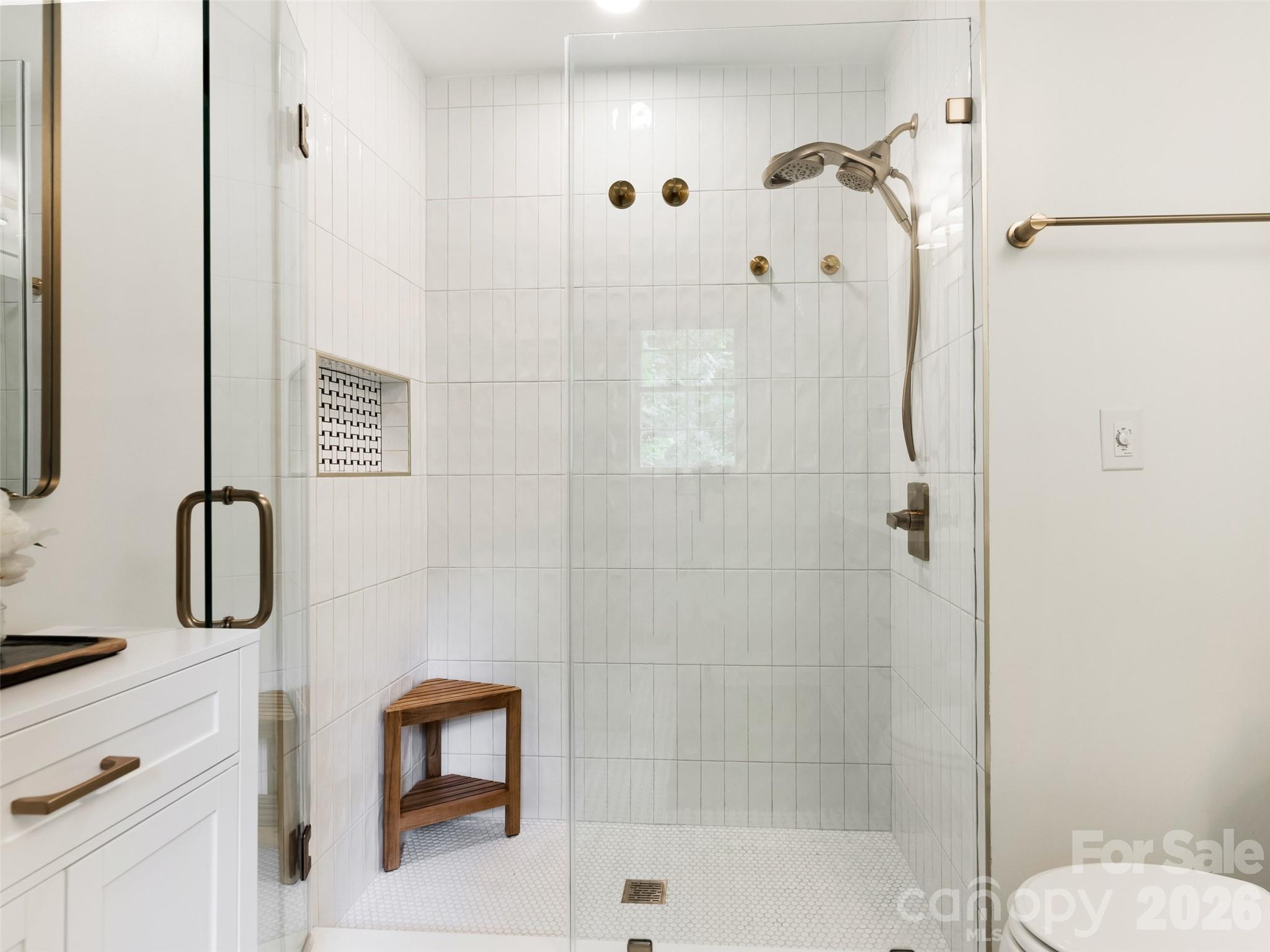 1301 E Barden Road — Charlotte