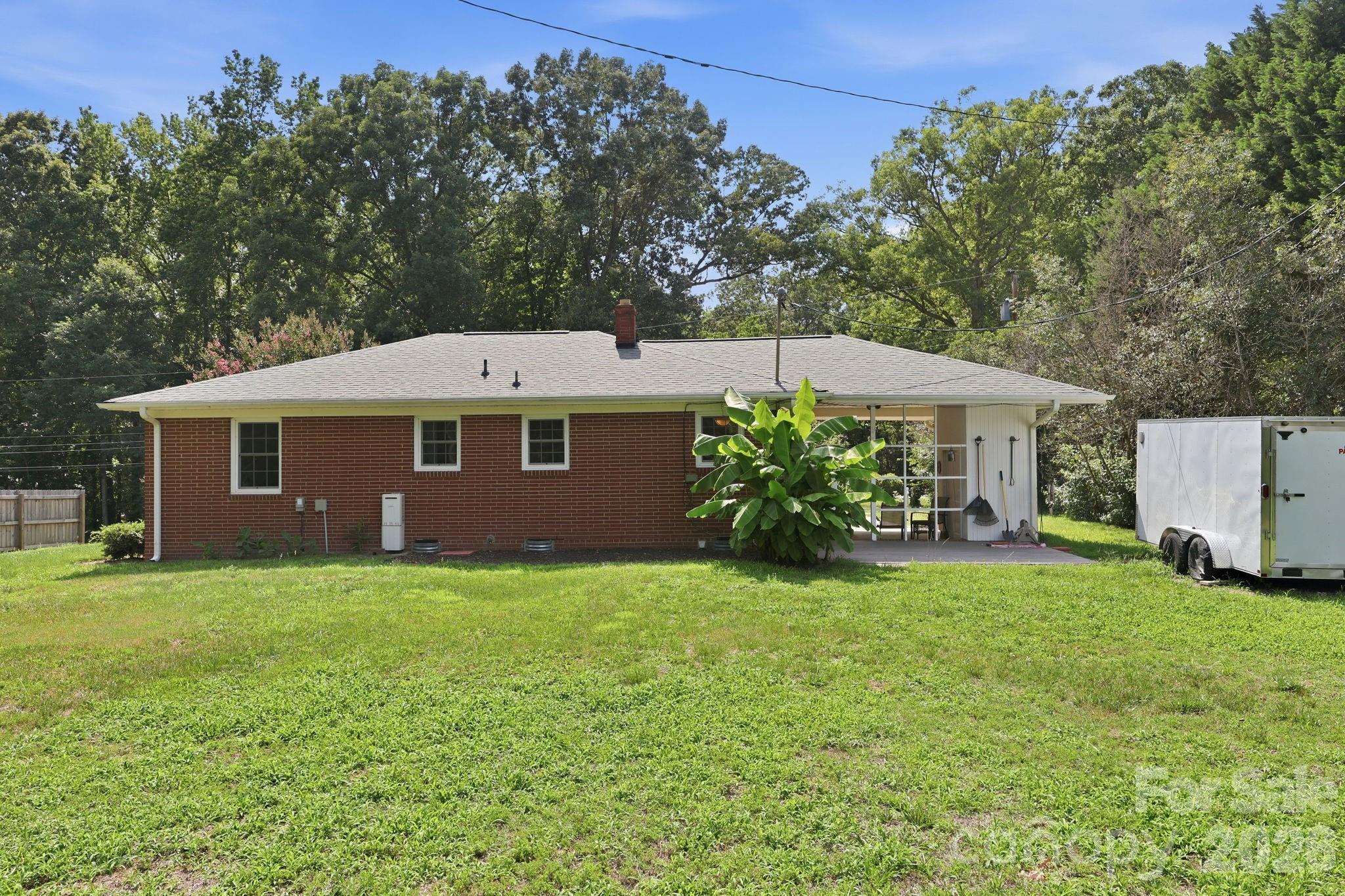 135 Cantiberry Drive — Salisbury