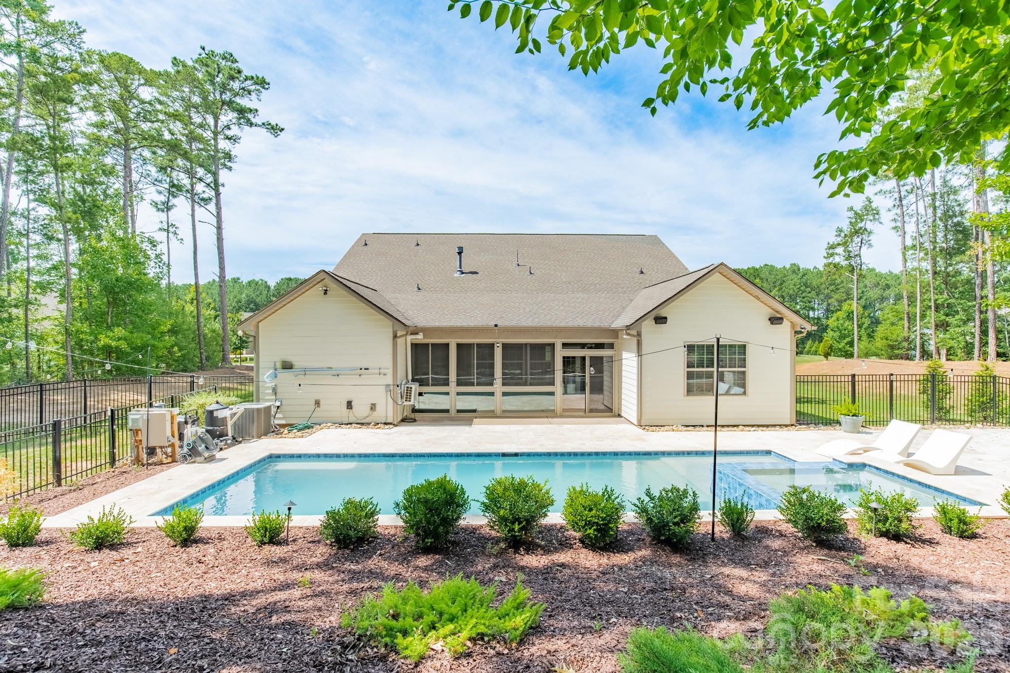410 Kensington Park Way — Waxhaw