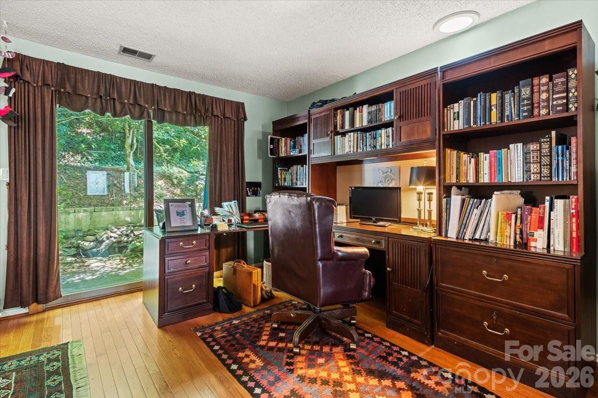 39 Wildwood Avenue — Asheville