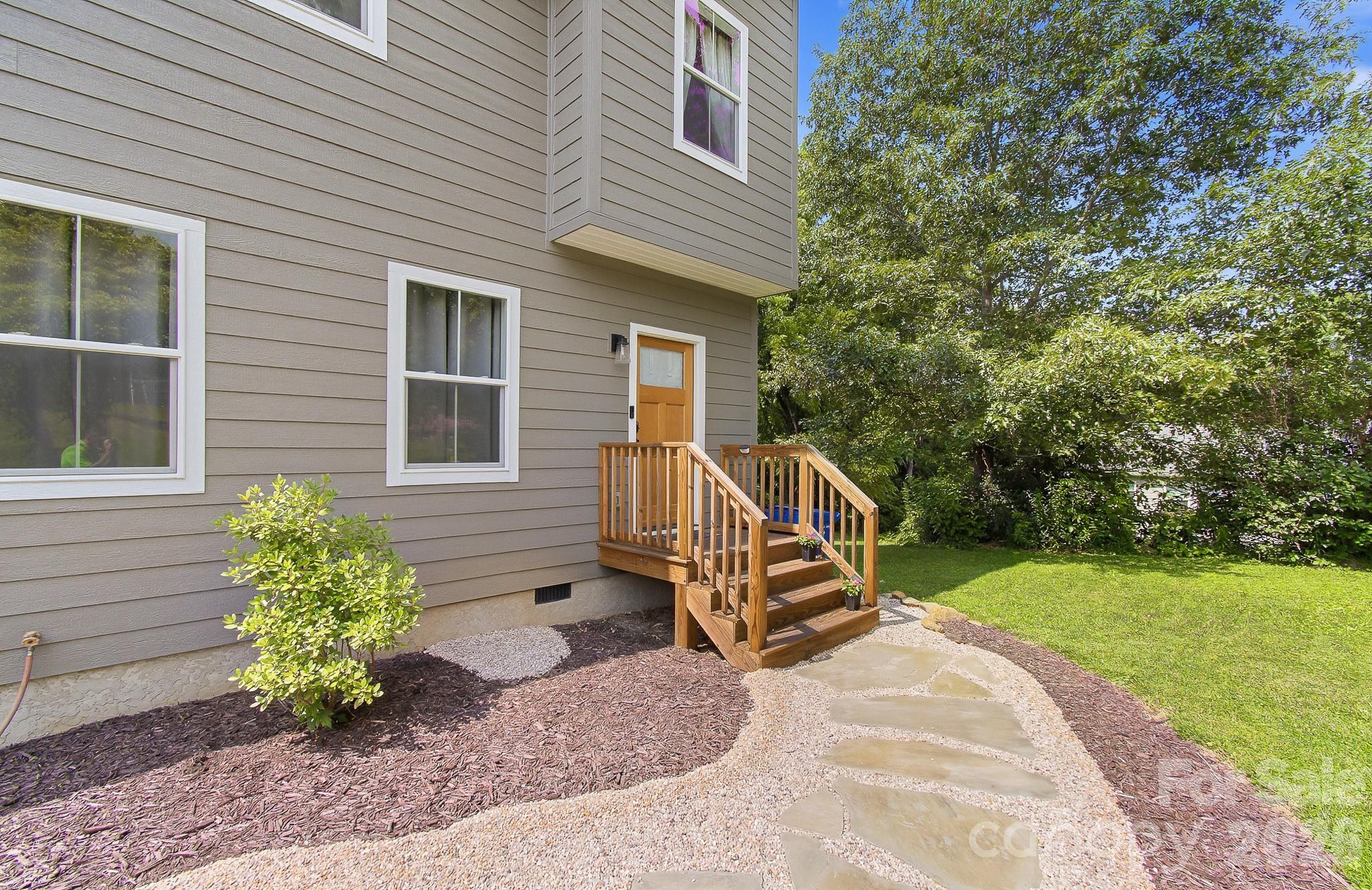 777 High Street — Canton
