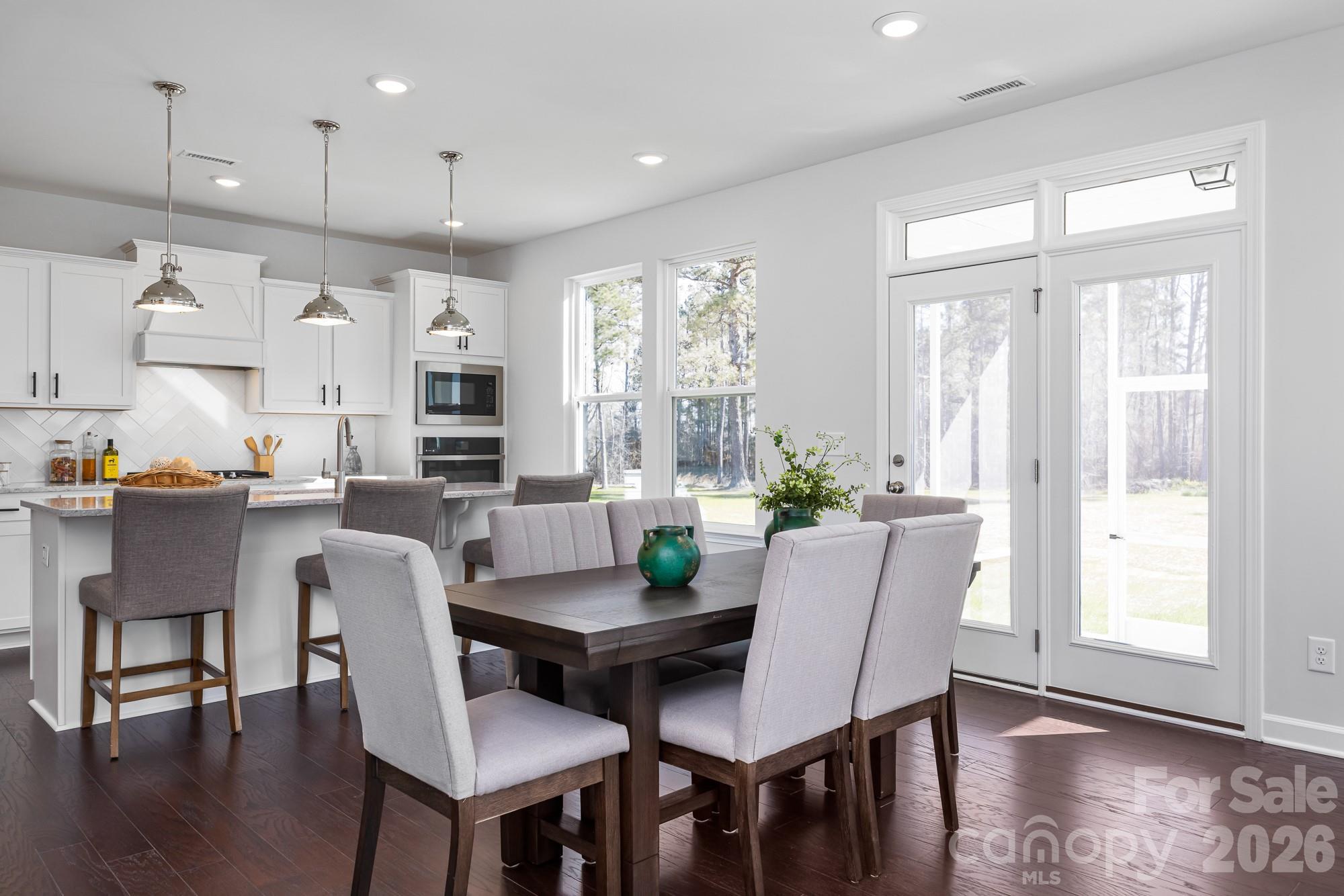 2935 audubon Ridge #30 — Belmont