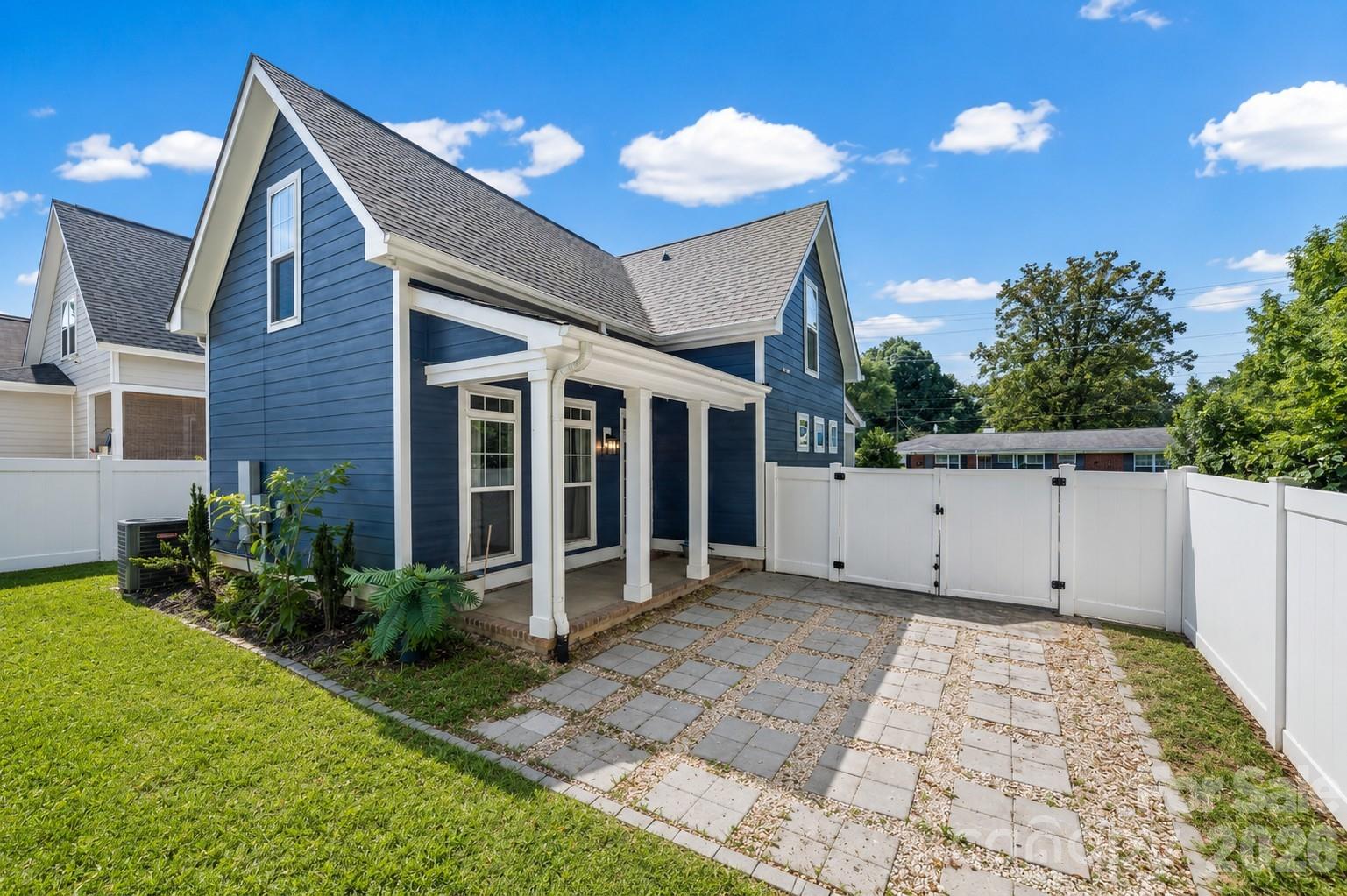 1512 Norris Avenue — Charlotte