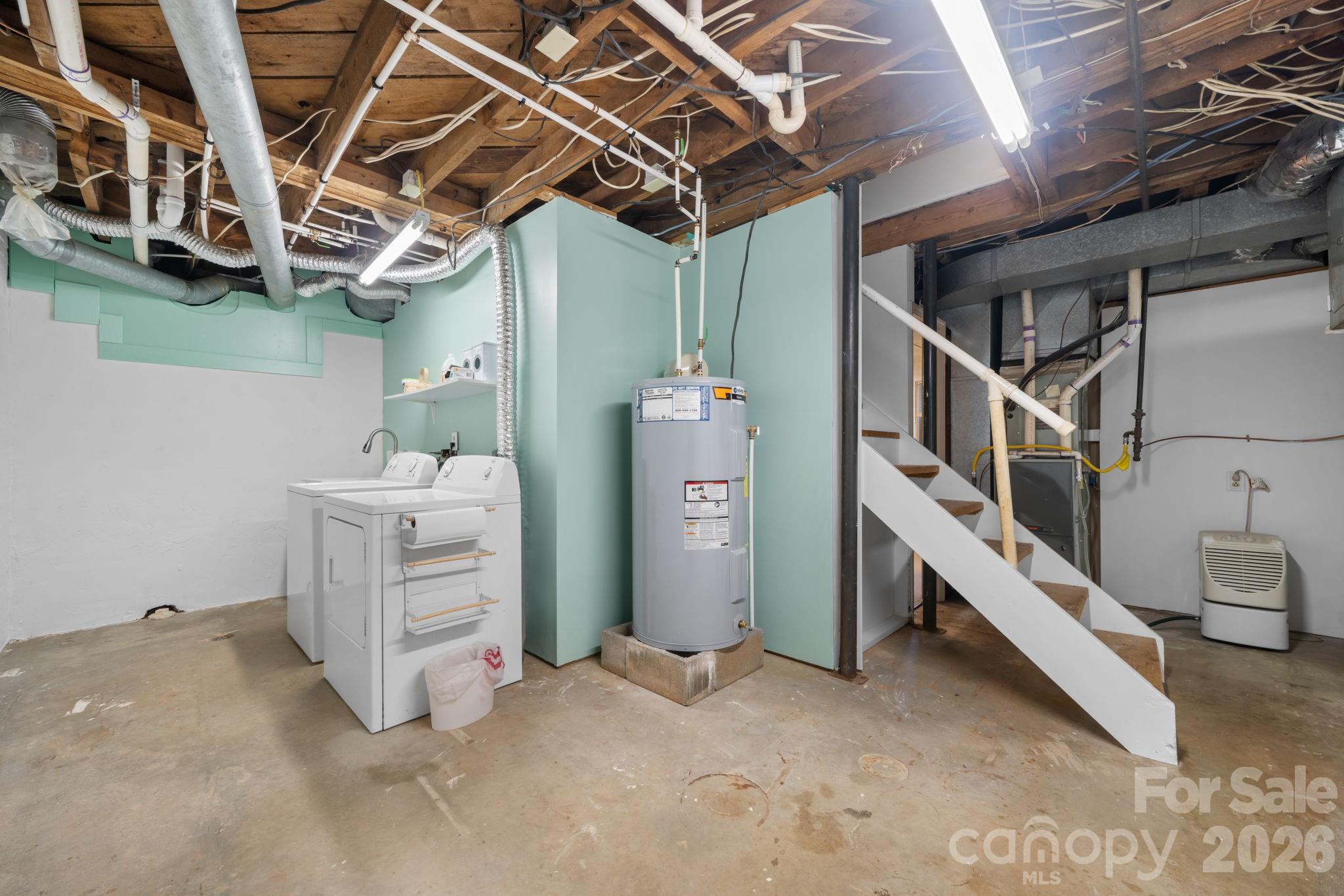 705 West Union Street — Morganton