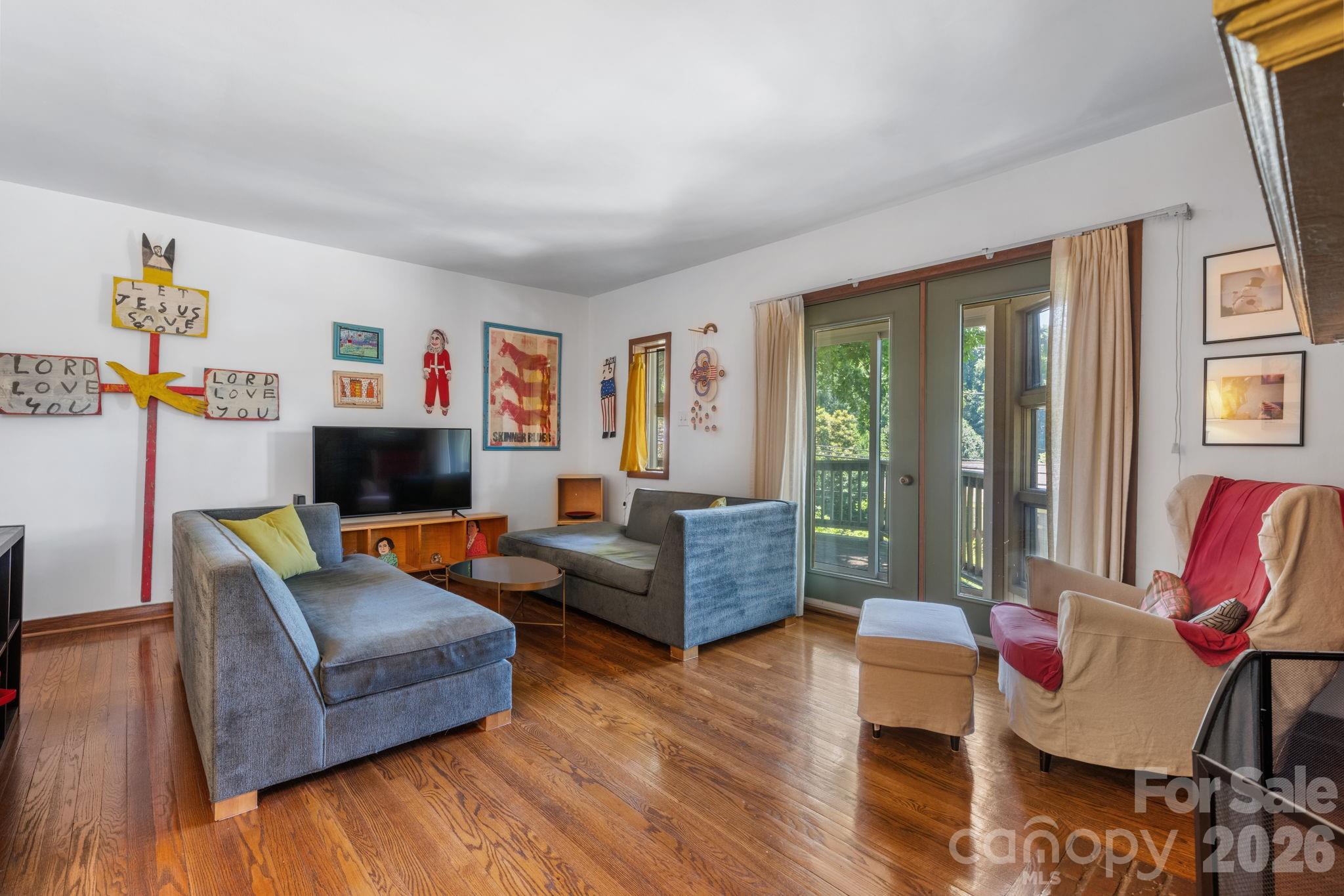 705 West Union Street — Morganton