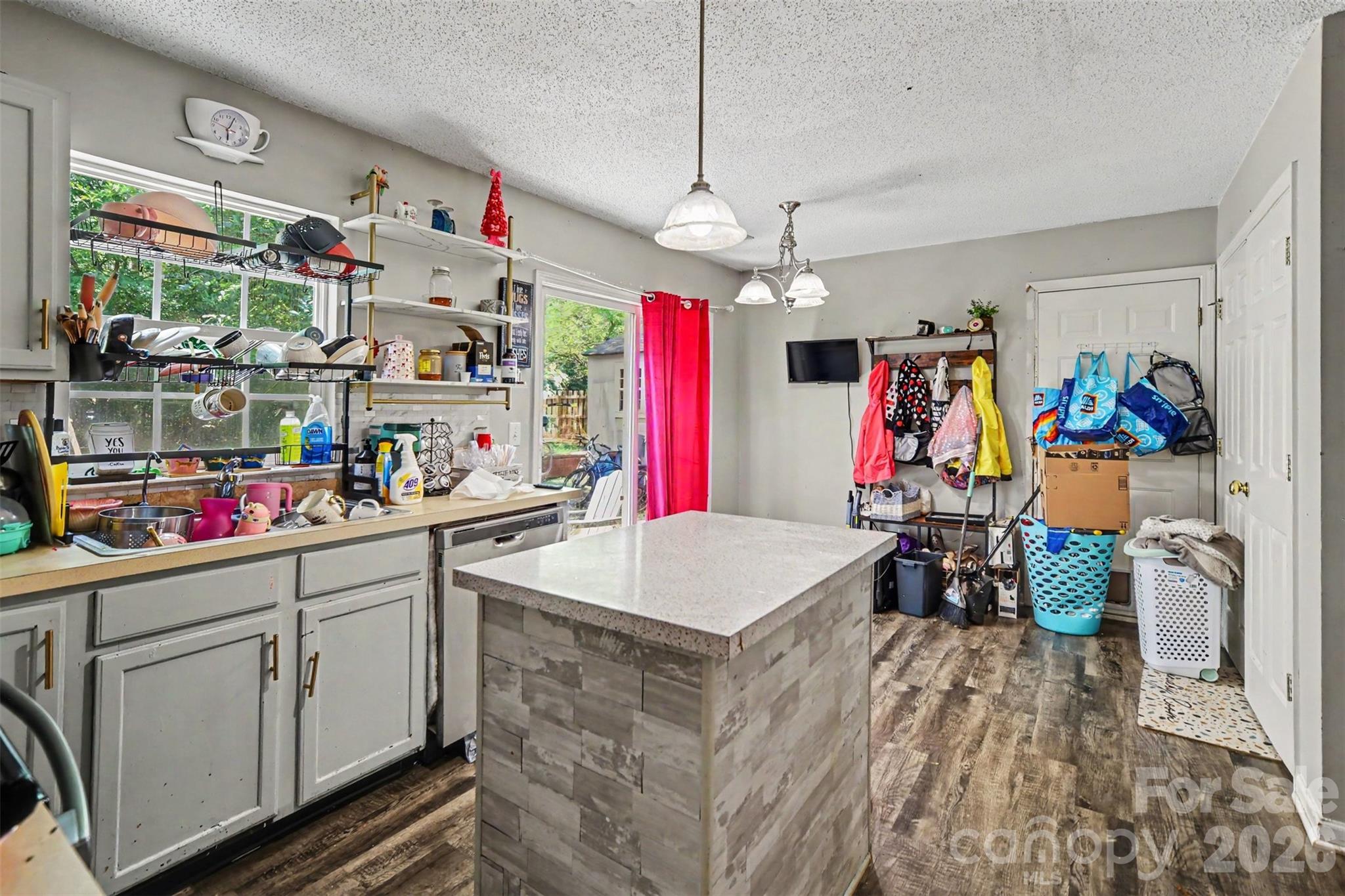 1529 Galesburg Street — Charlotte