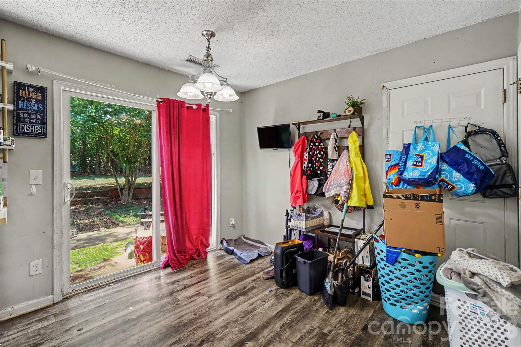1529 Galesburg Street — Charlotte