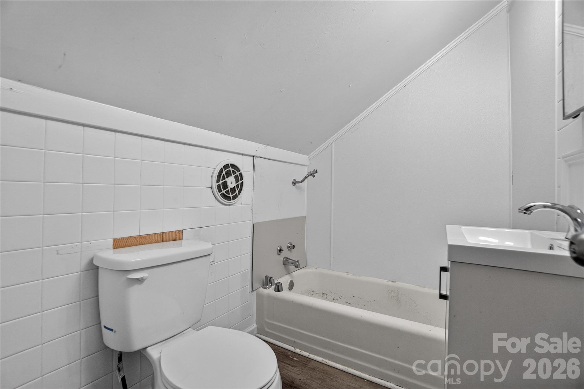 405 N Ransom Street — Gastonia