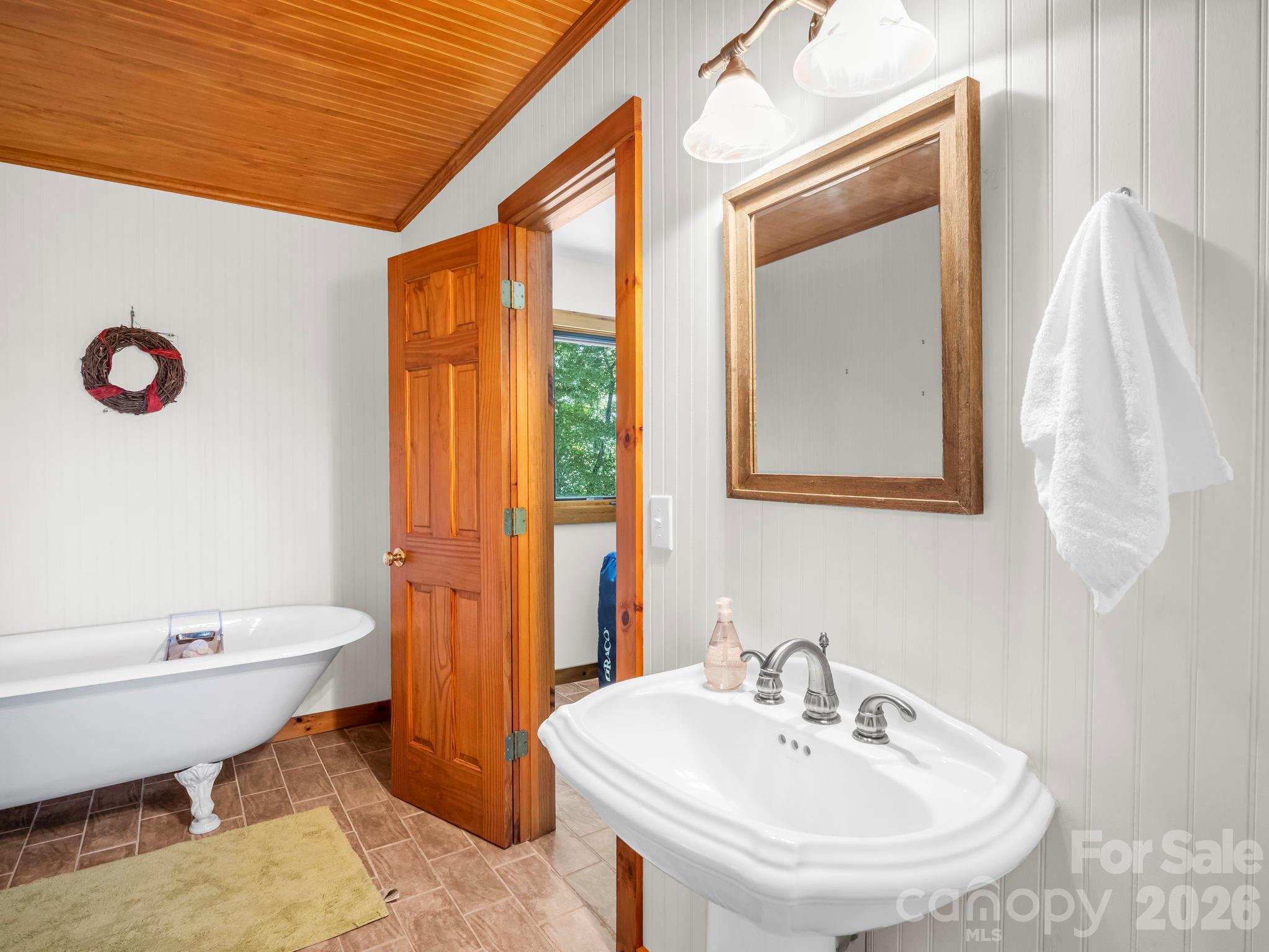 182 Antler Ridge — Rosman
