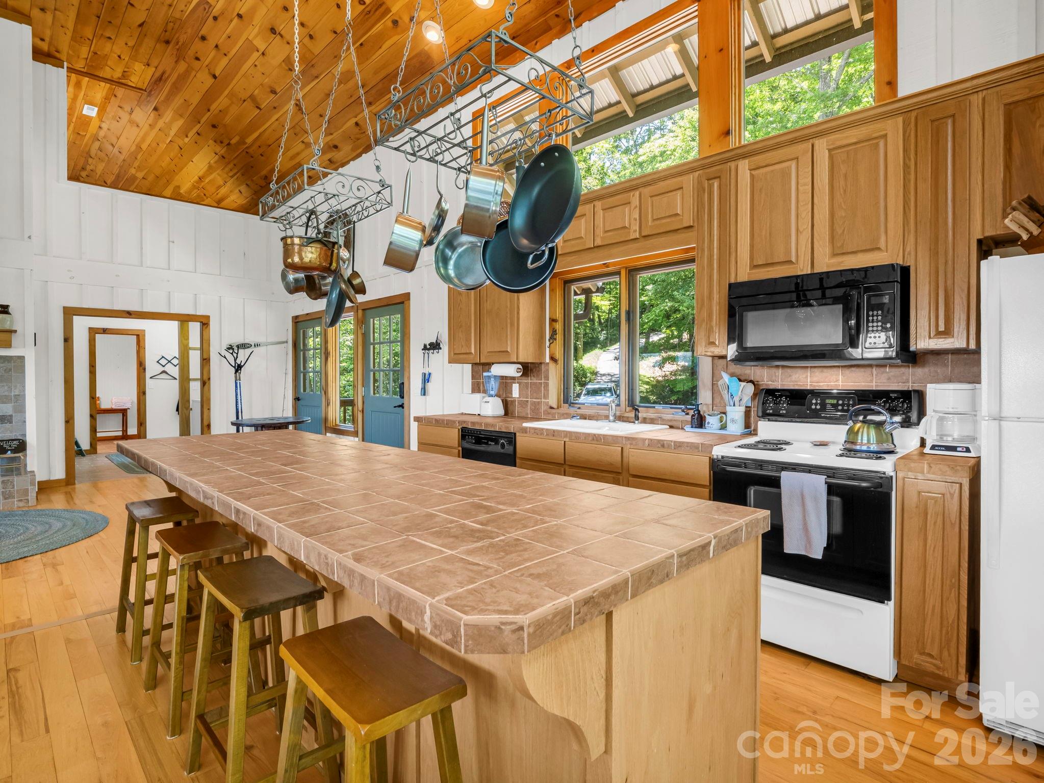 182 Antler Ridge — Rosman