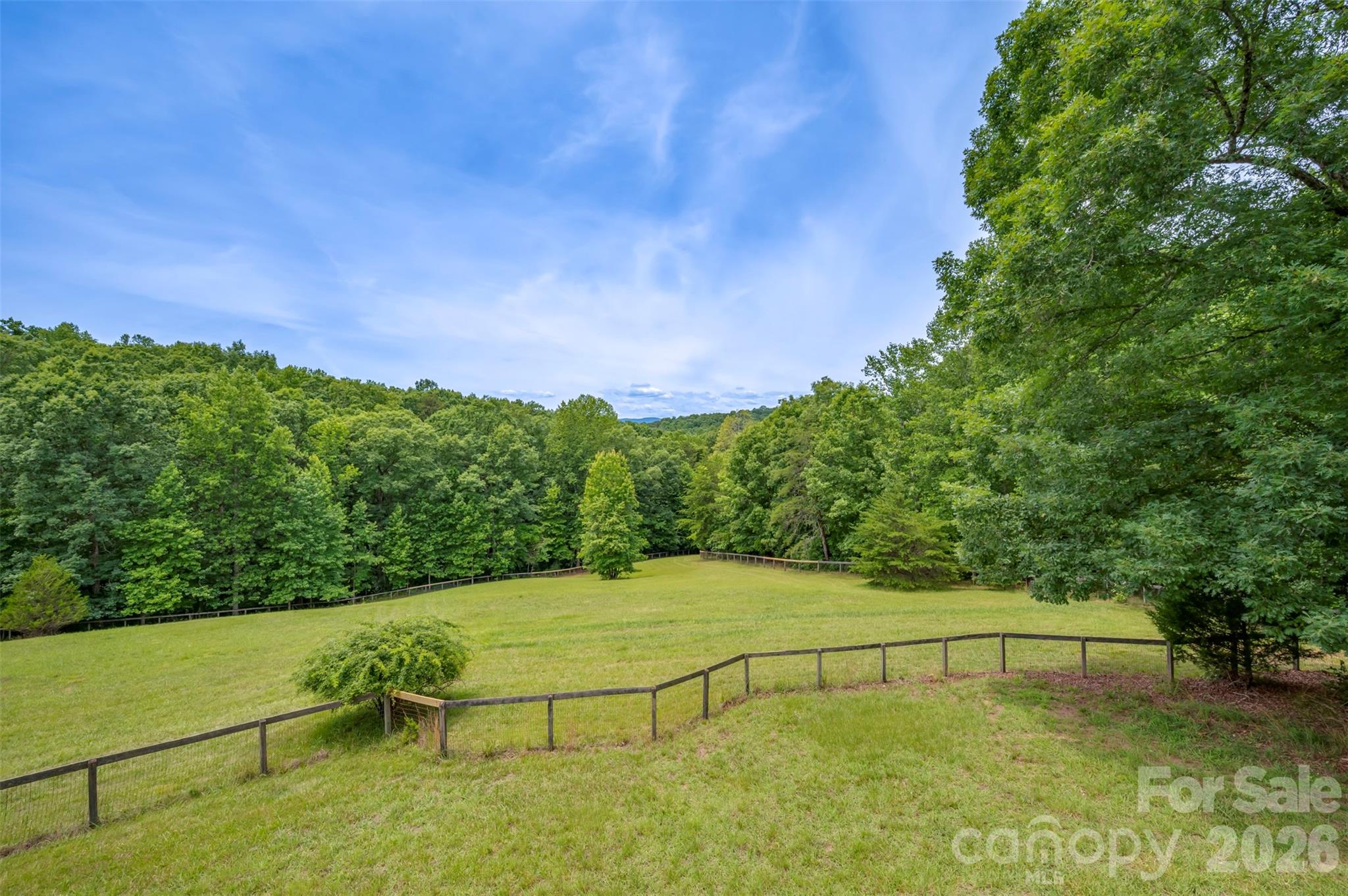 441 Lower Ridgeview Road — Columbus