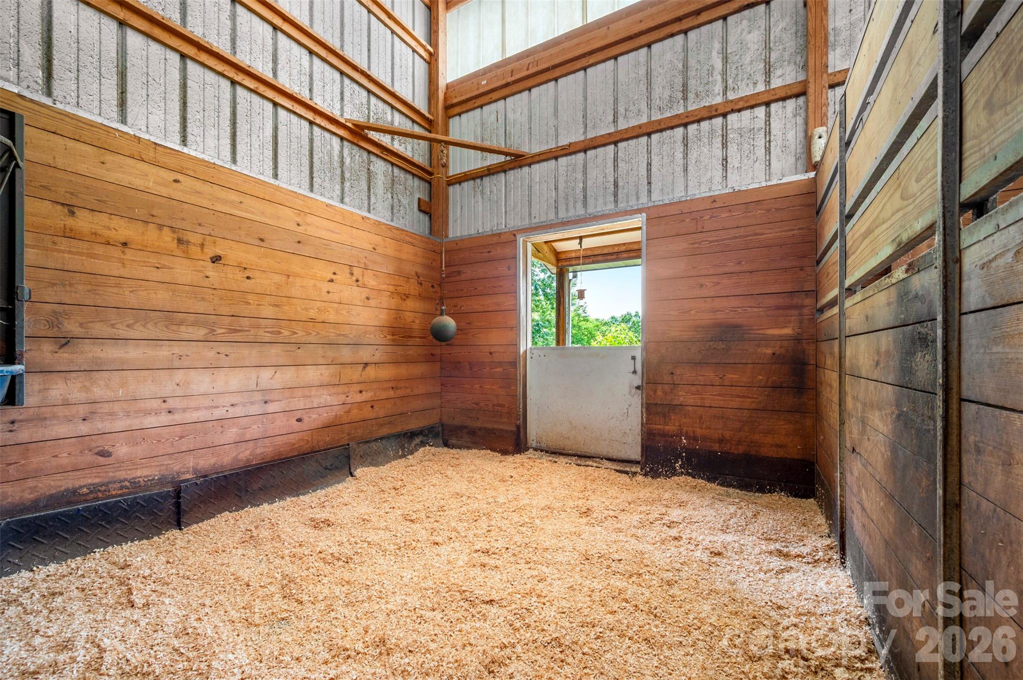 441 Lower Ridgeview Road — Columbus