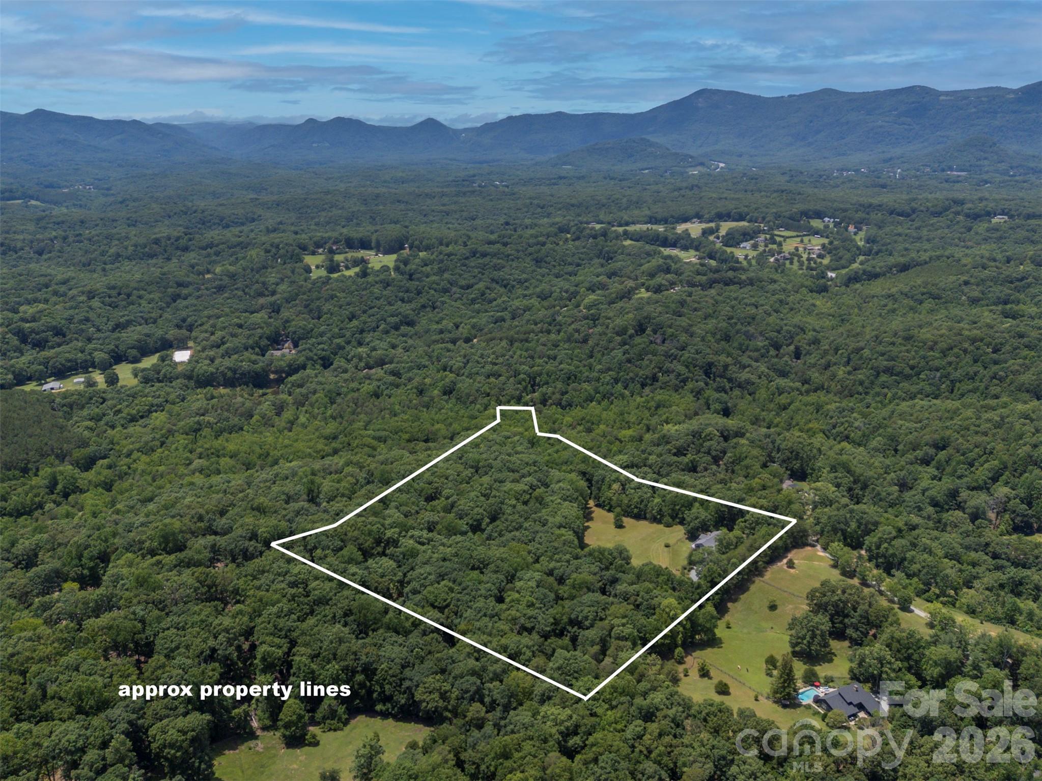 441 Lower Ridgeview Road — Columbus