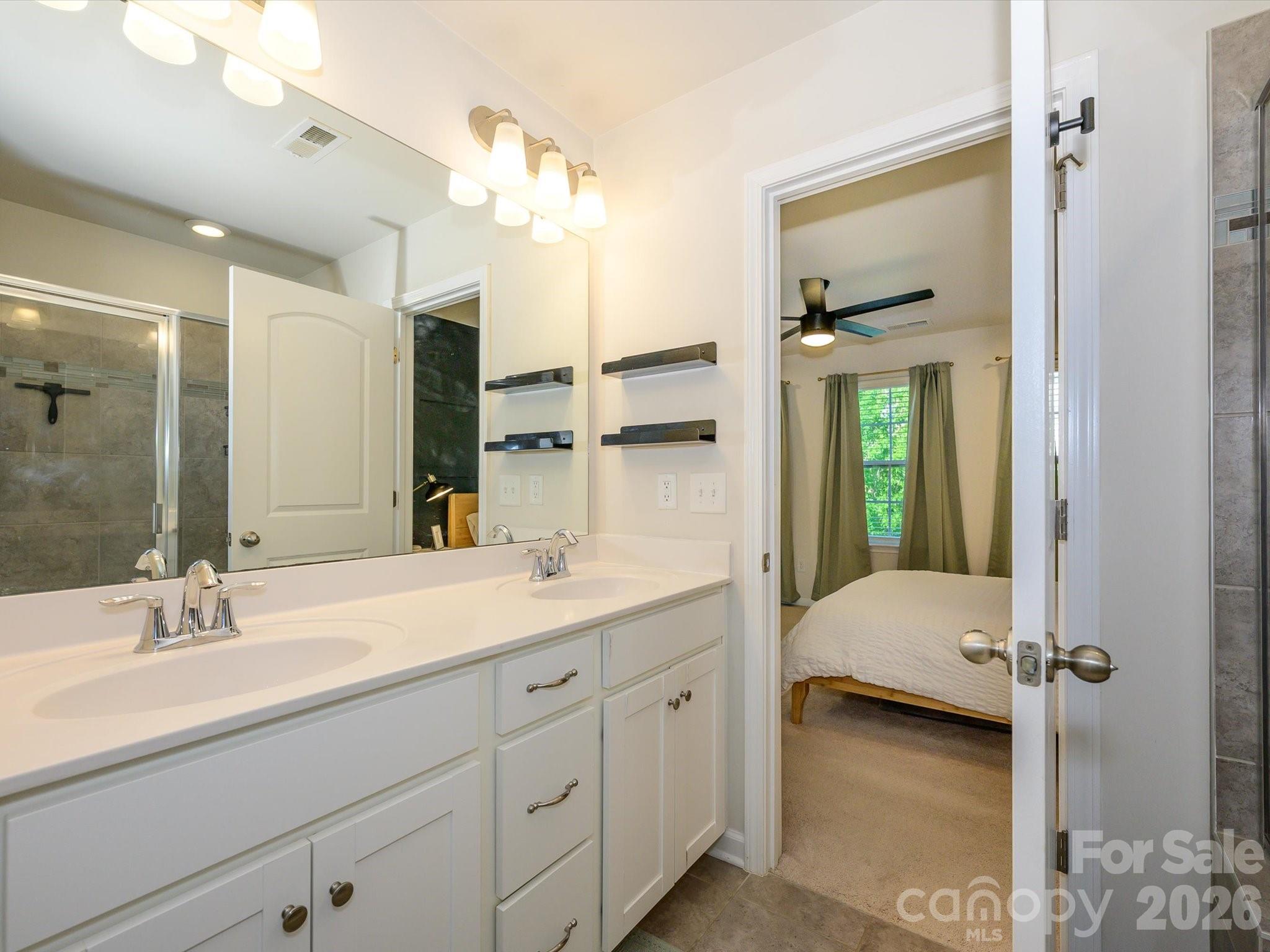 11546 Red Rust Lane — Charlotte