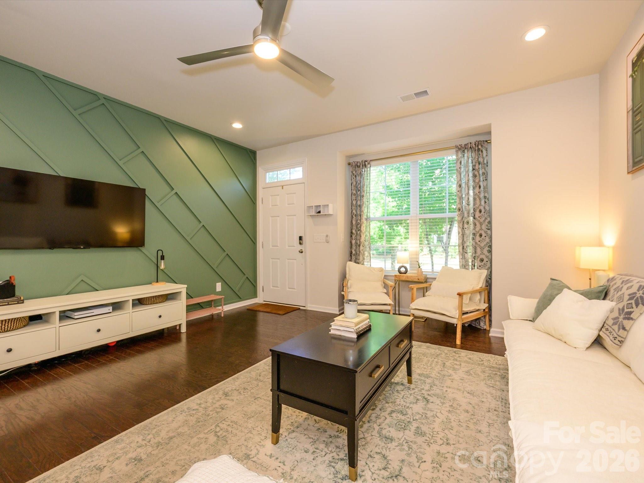 11546 Red Rust Lane — Charlotte