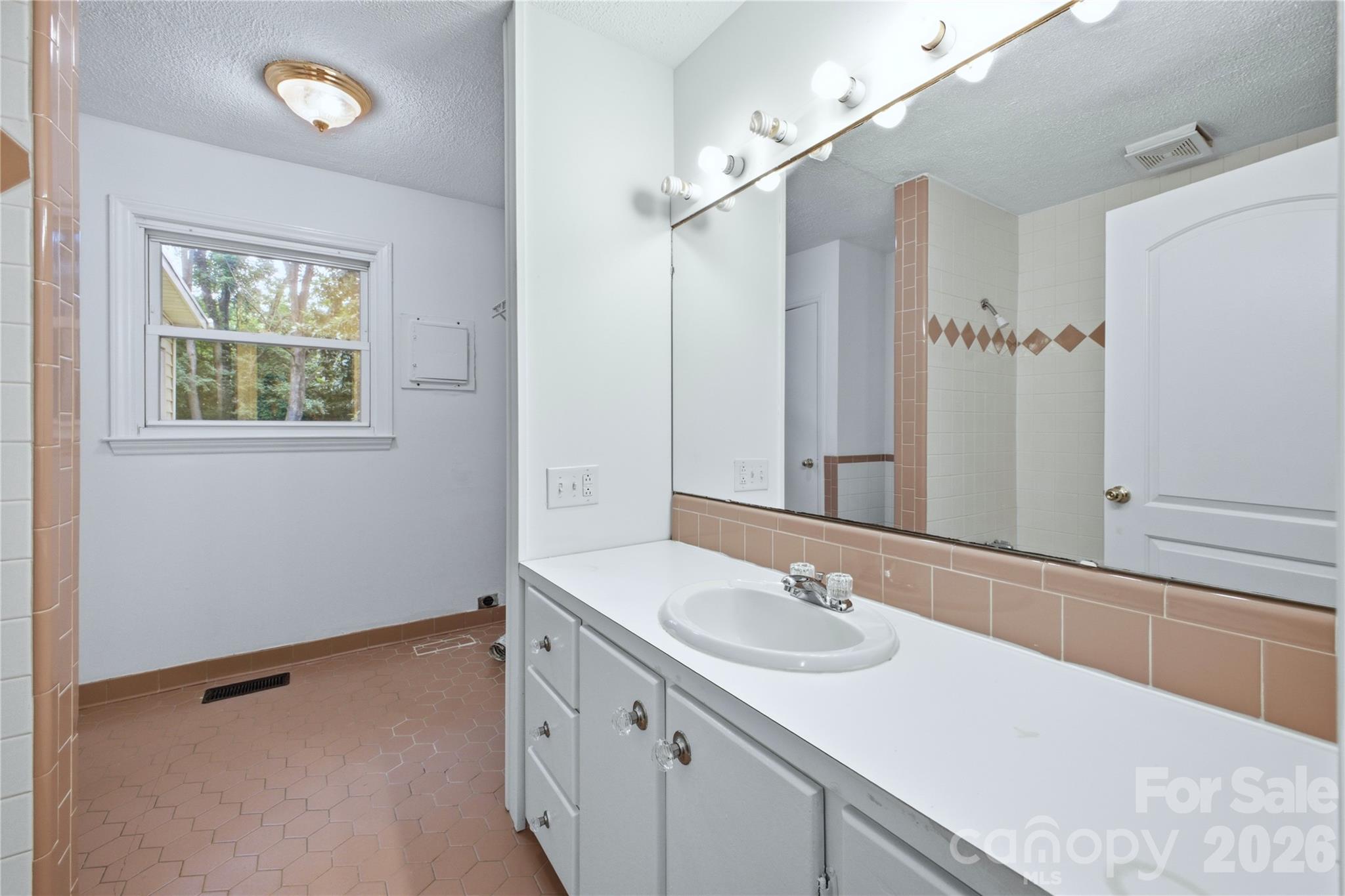 325 Grover Moore Place — Indian Trail