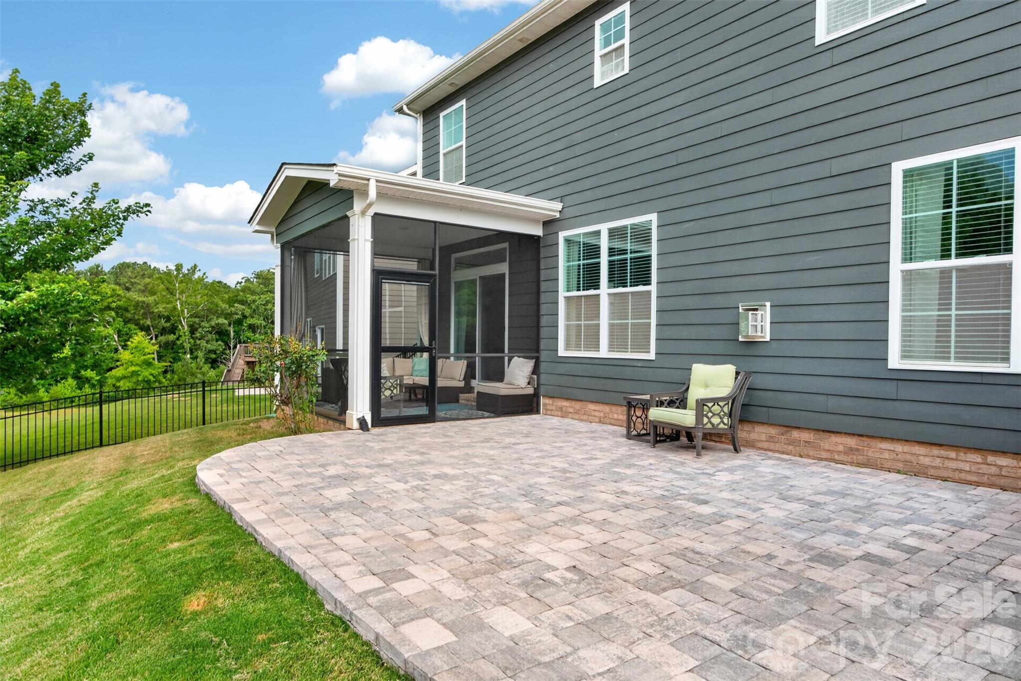 3009 Lydney Circle — Waxhaw