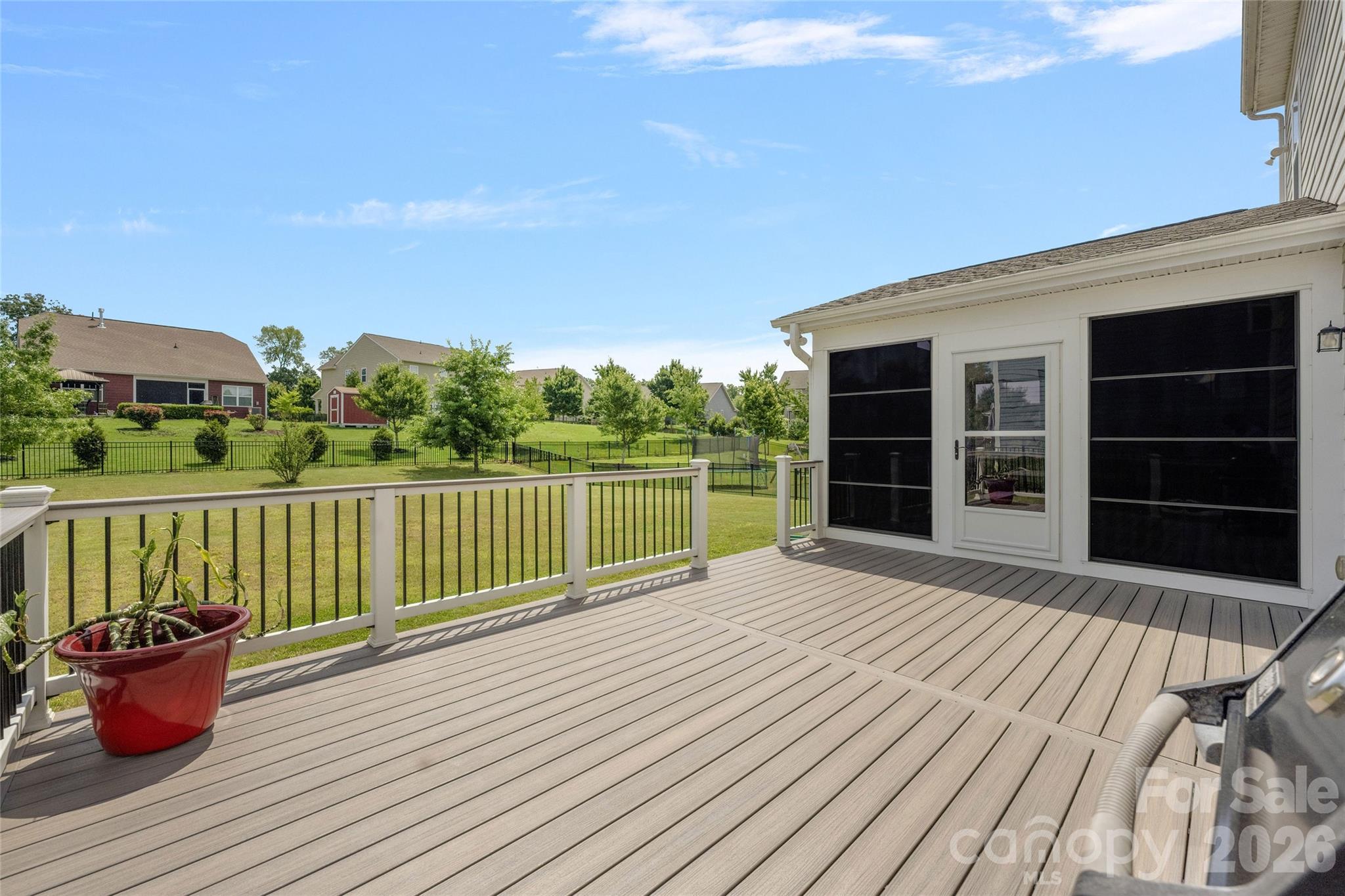 11119 Grenfell Avenue — Huntersville