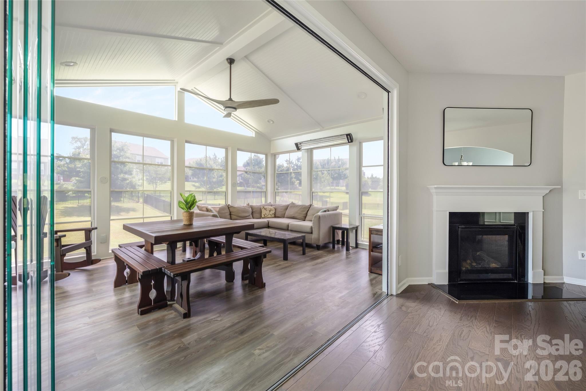 11119 Grenfell Avenue — Huntersville