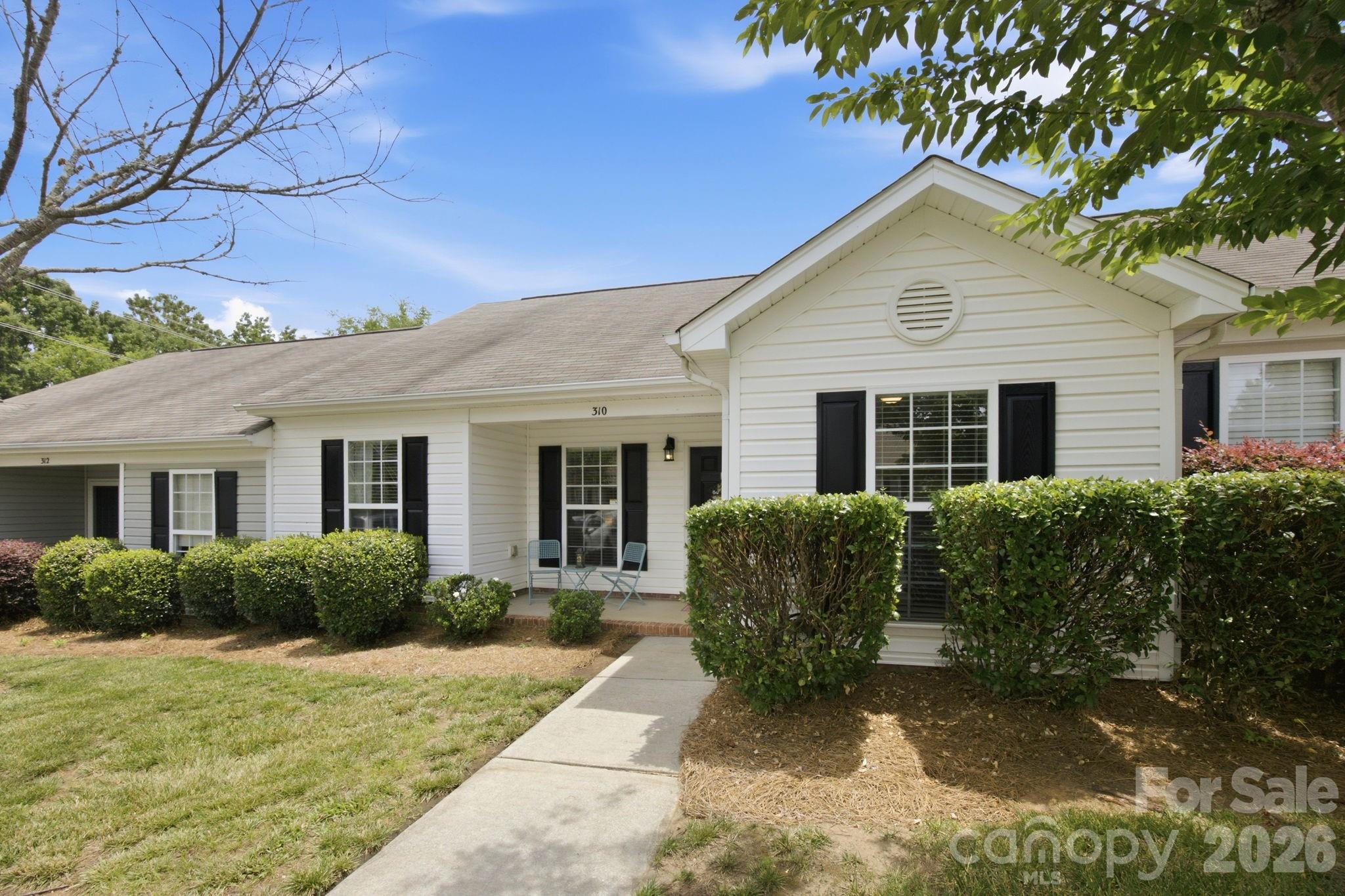 310 Gamesford Lane — Fort Mill