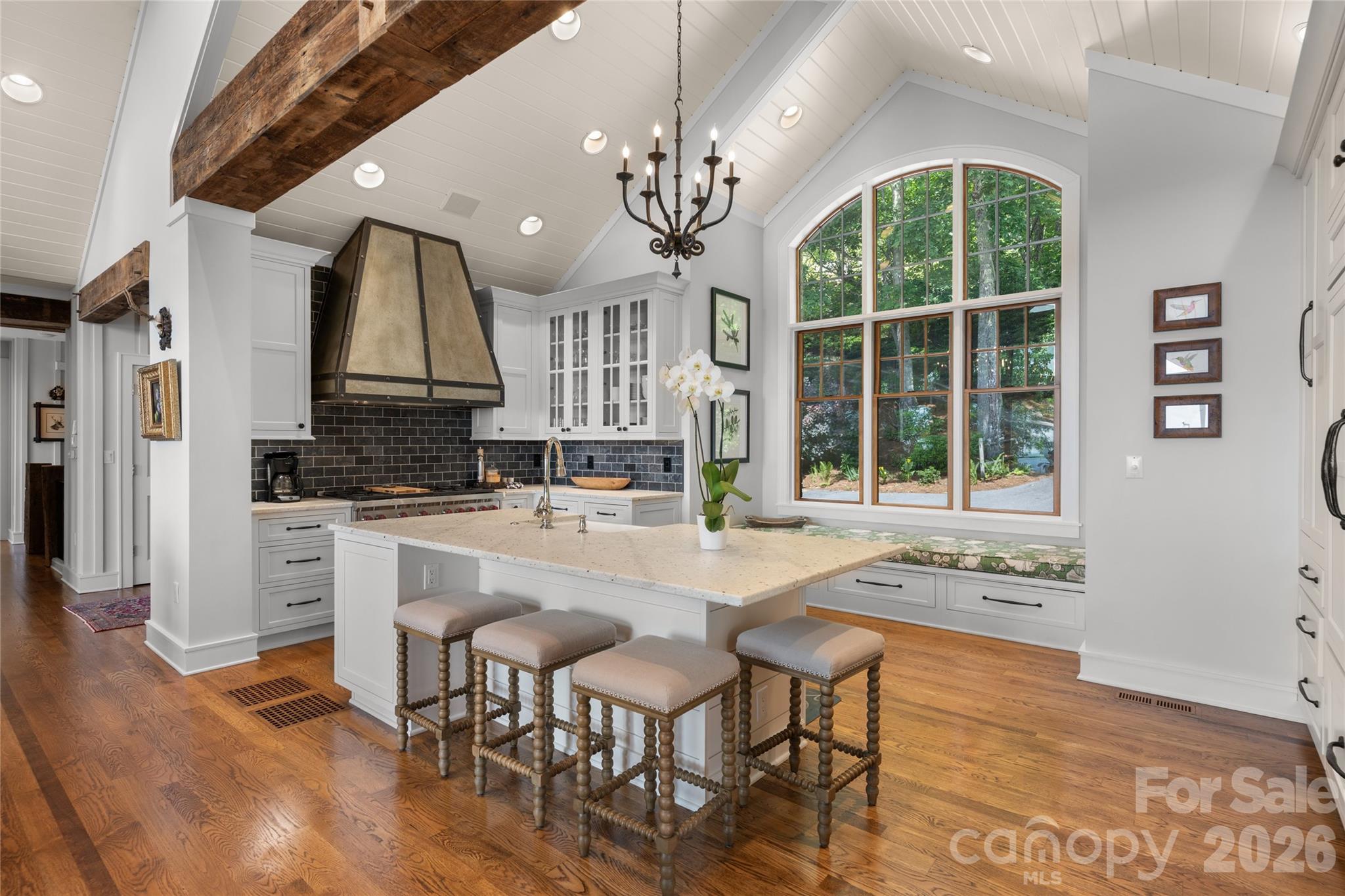 100 Meadow Ridge Drive — Lake Toxaway