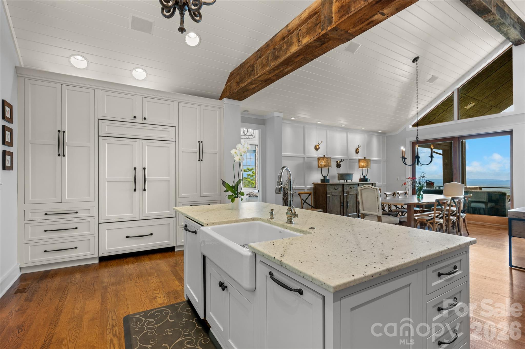 100 Meadow Ridge Drive — Lake Toxaway