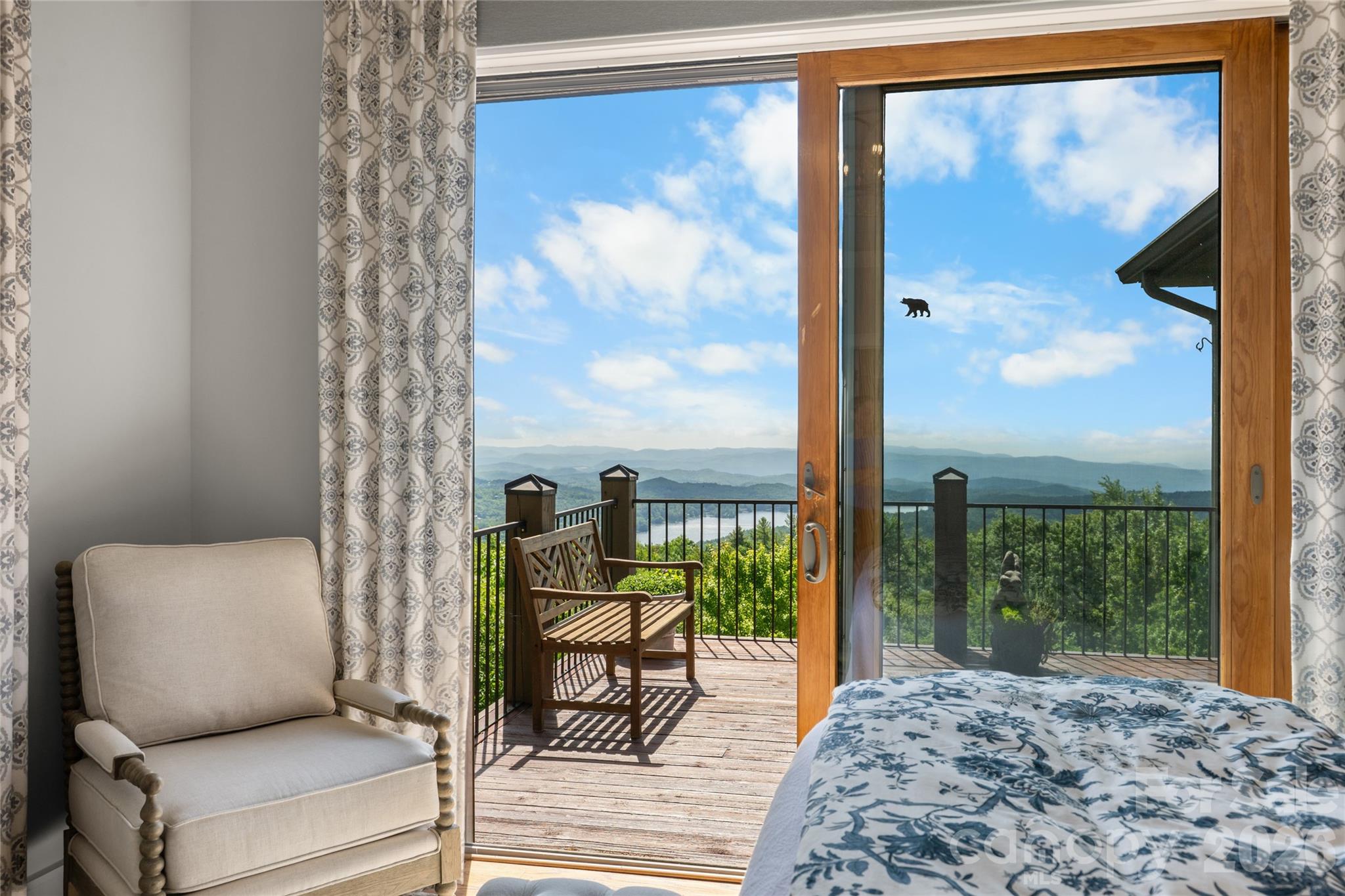 100 Meadow Ridge Drive — Lake Toxaway