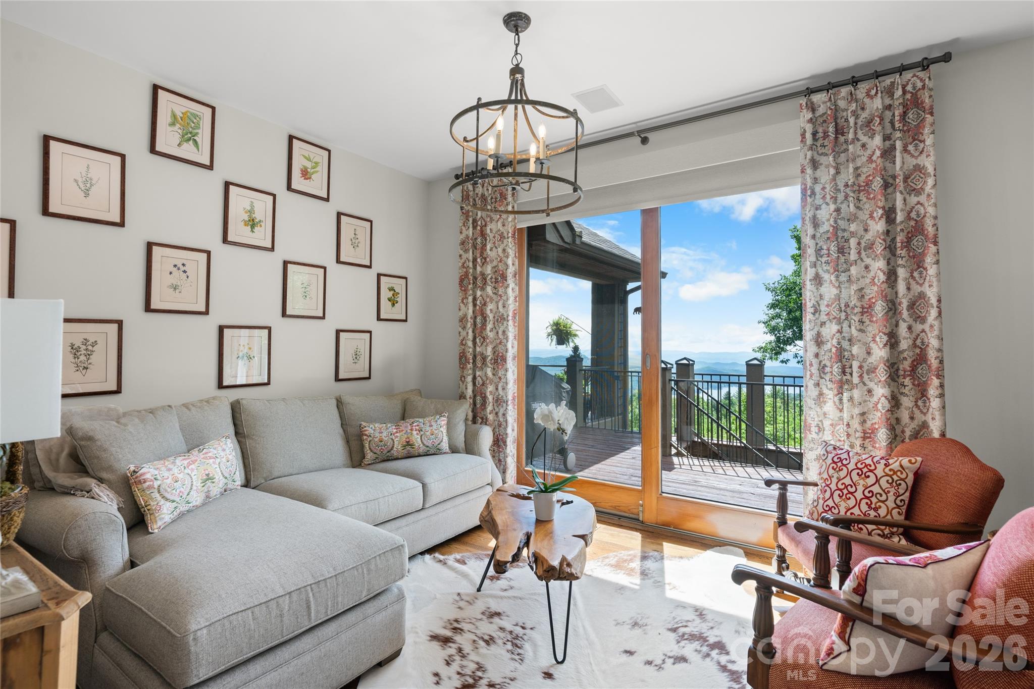 100 Meadow Ridge Drive — Lake Toxaway