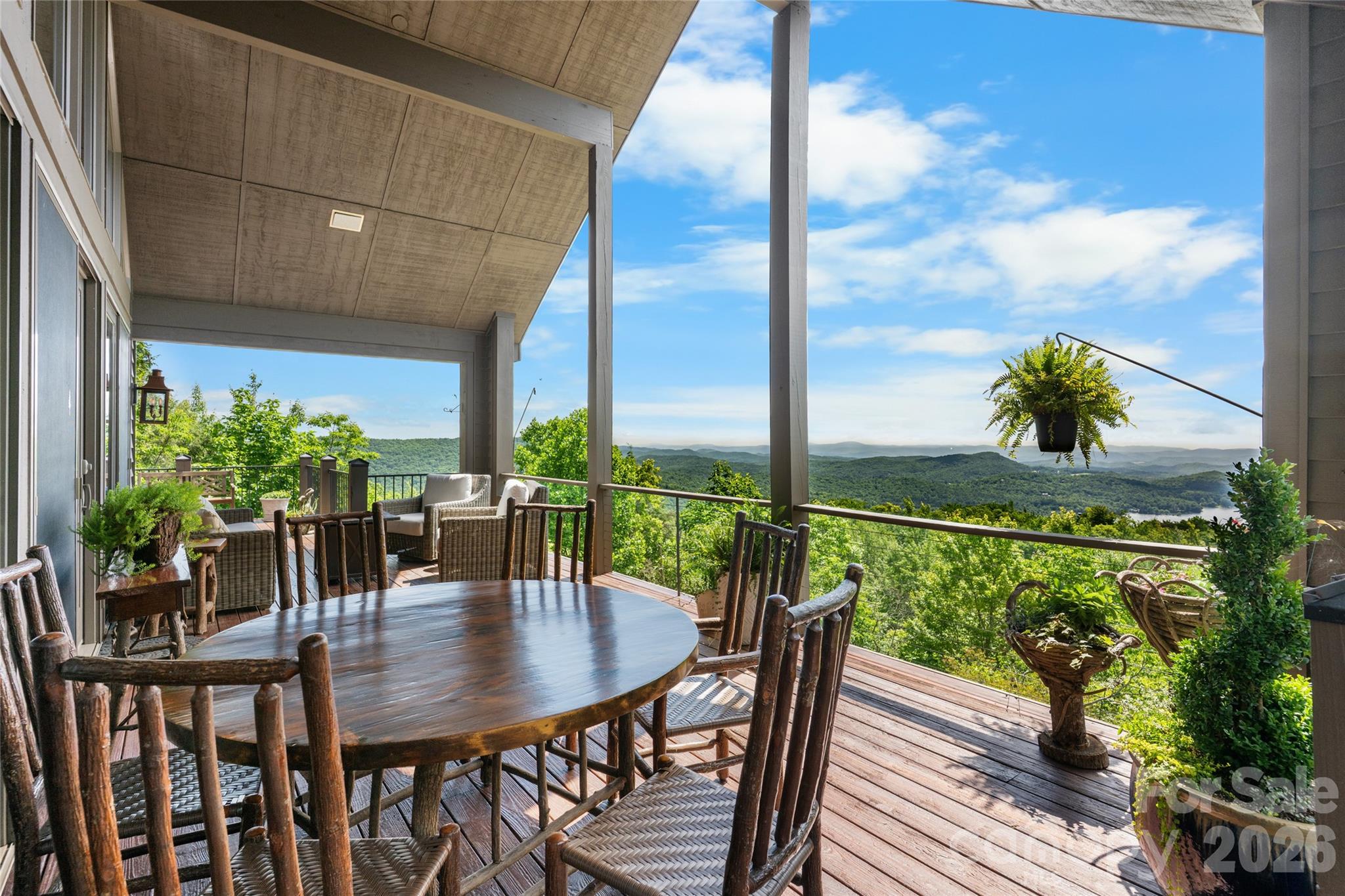 100 Meadow Ridge Drive — Lake Toxaway