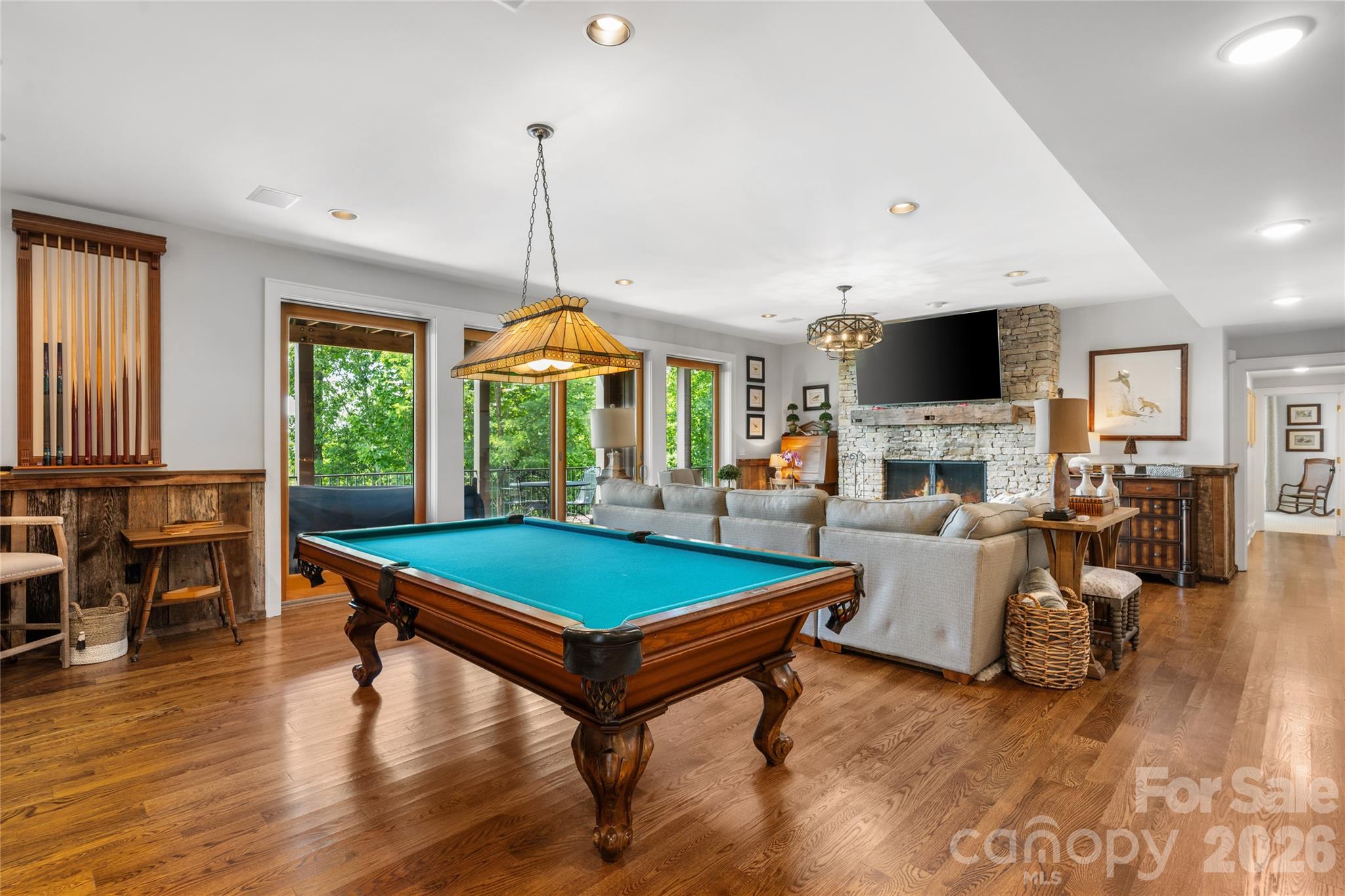 100 Meadow Ridge Drive — Lake Toxaway