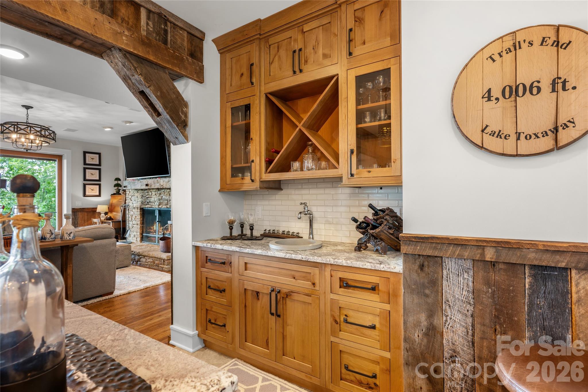 100 Meadow Ridge Drive — Lake Toxaway