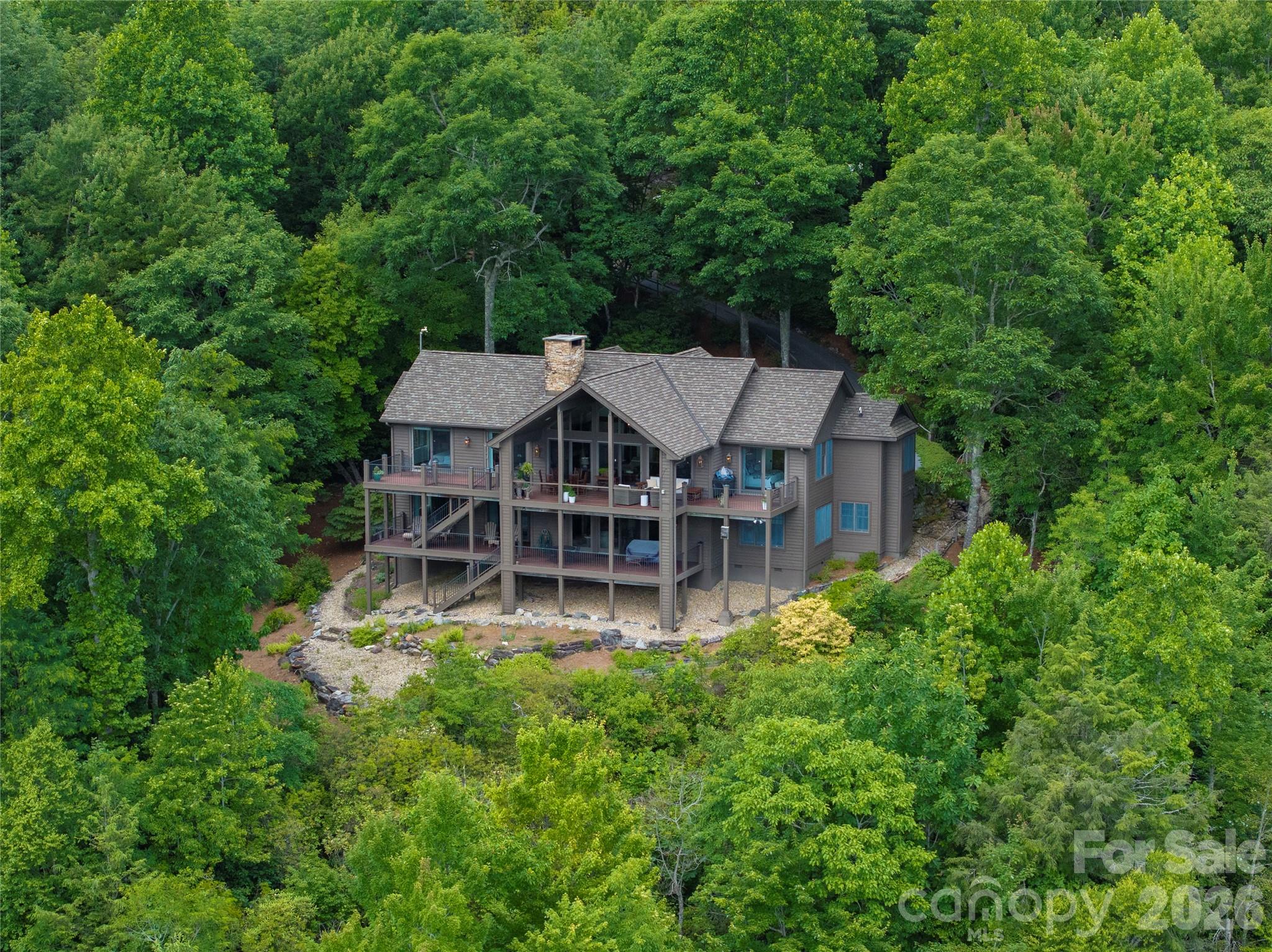 100 Meadow Ridge Drive — Lake Toxaway