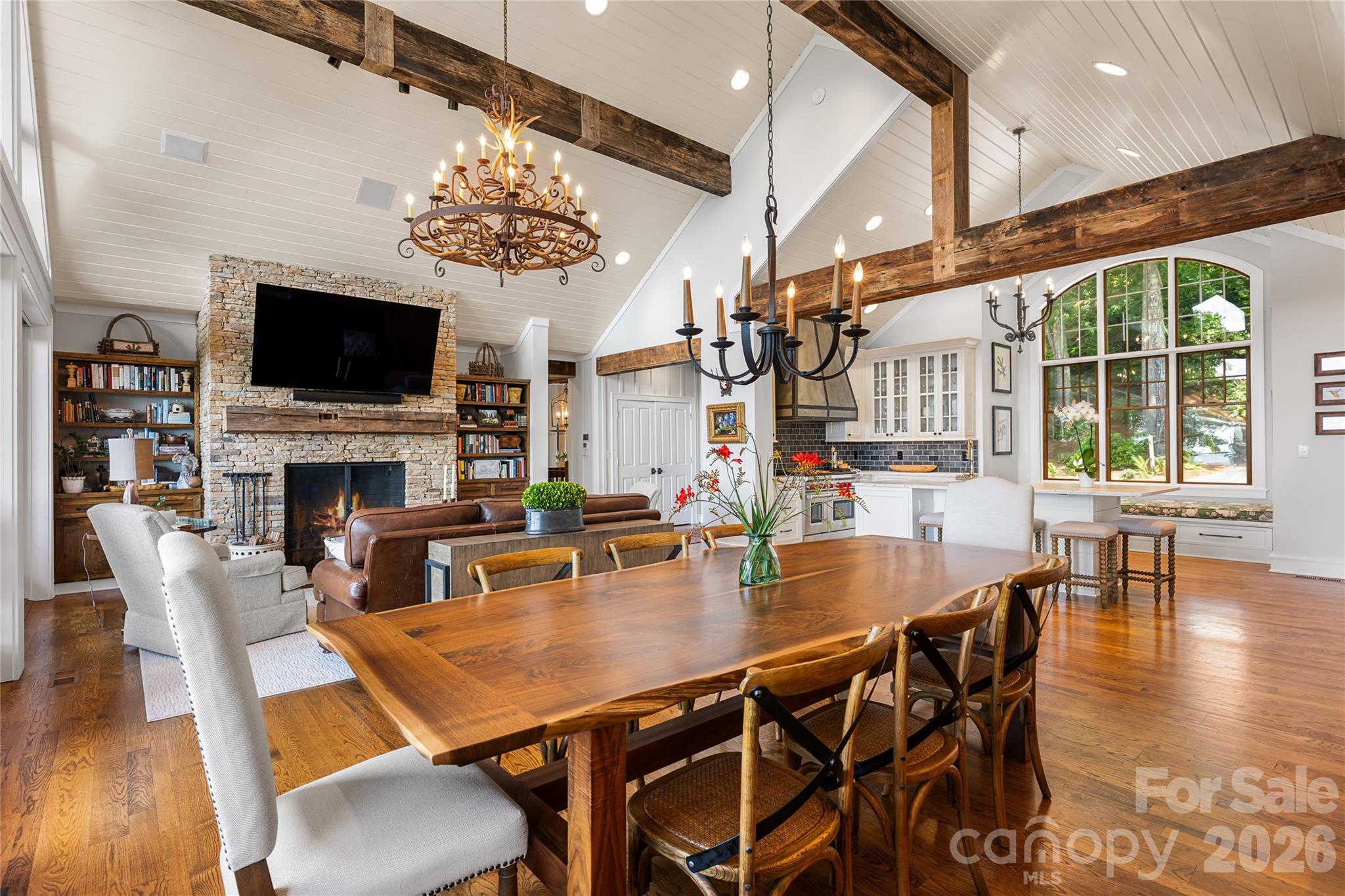 100 Meadow Ridge Drive — Lake Toxaway