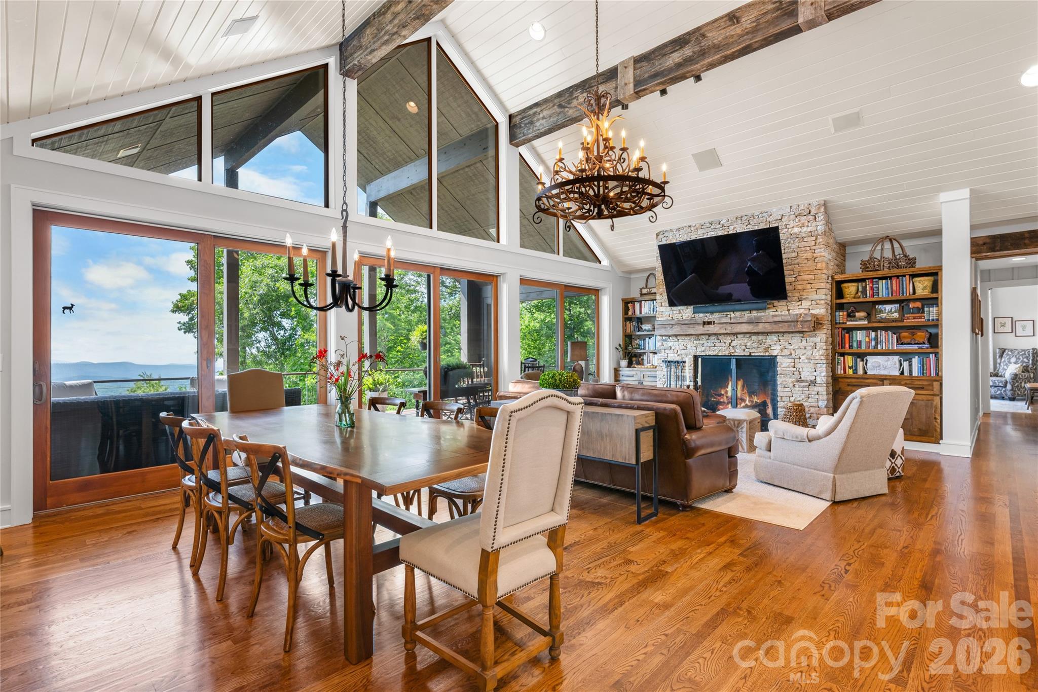100 Meadow Ridge Drive — Lake Toxaway
