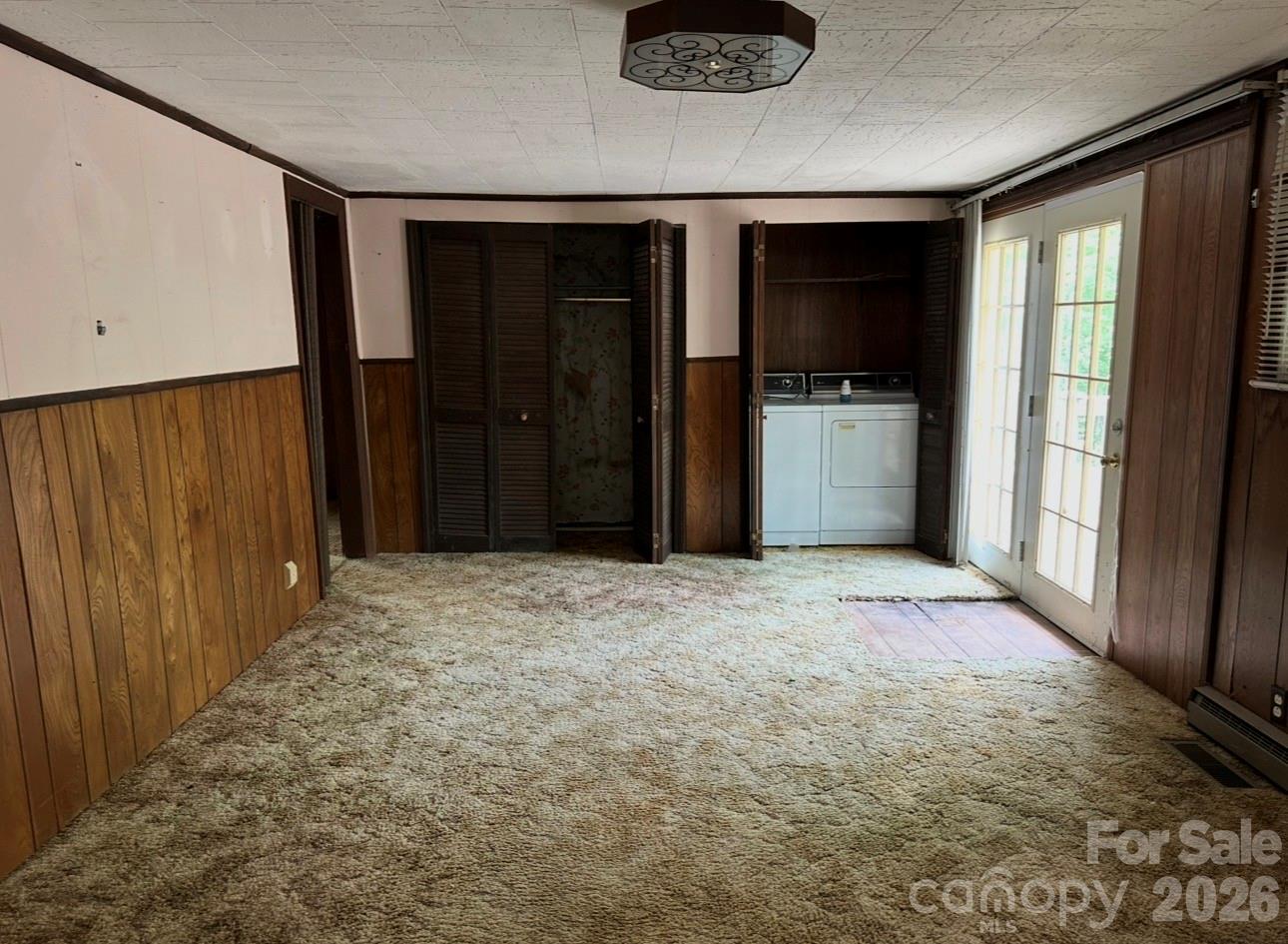 142 Reeves Lane — Elkin