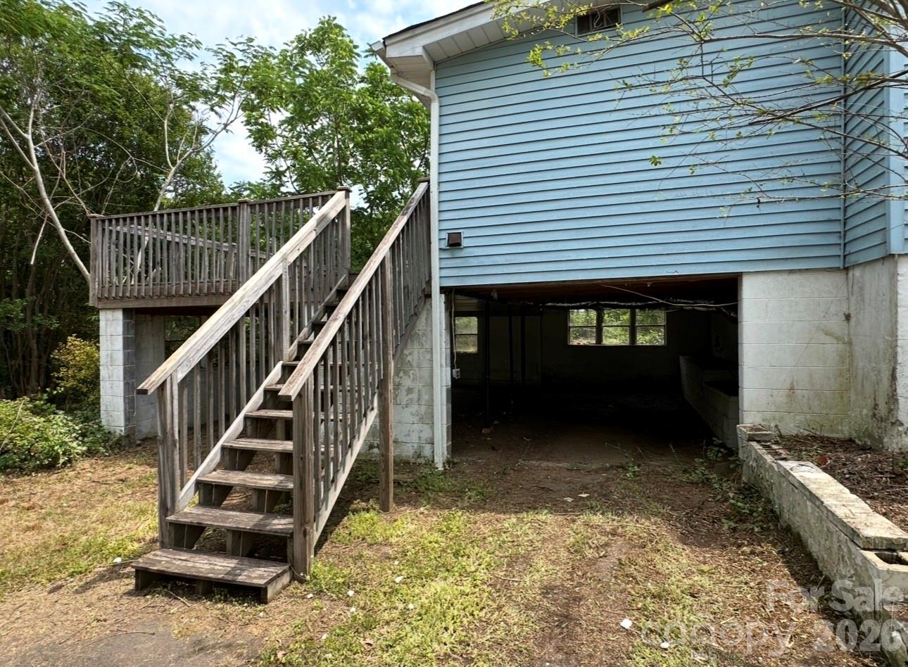 142 Reeves Lane — Elkin