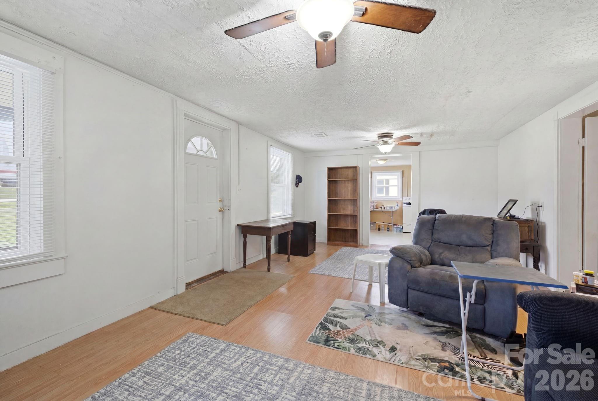 3948 Main Avenue Drive NW — Hickory