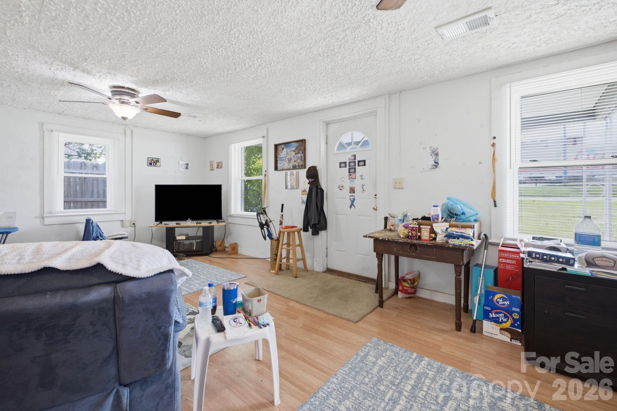 3948 Main Avenue Drive NW — Hickory