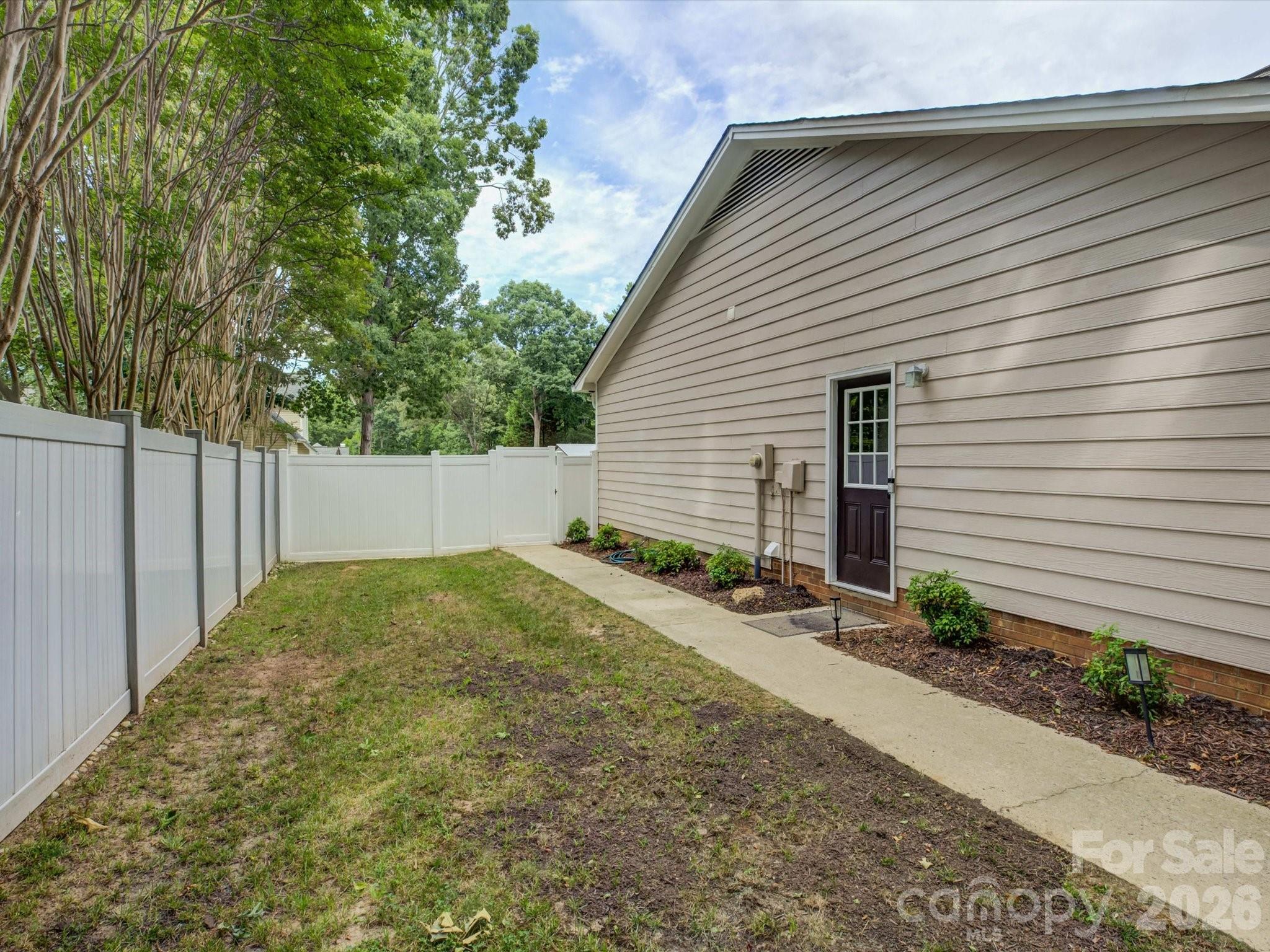 1278 Morrocroft Trail — Gastonia