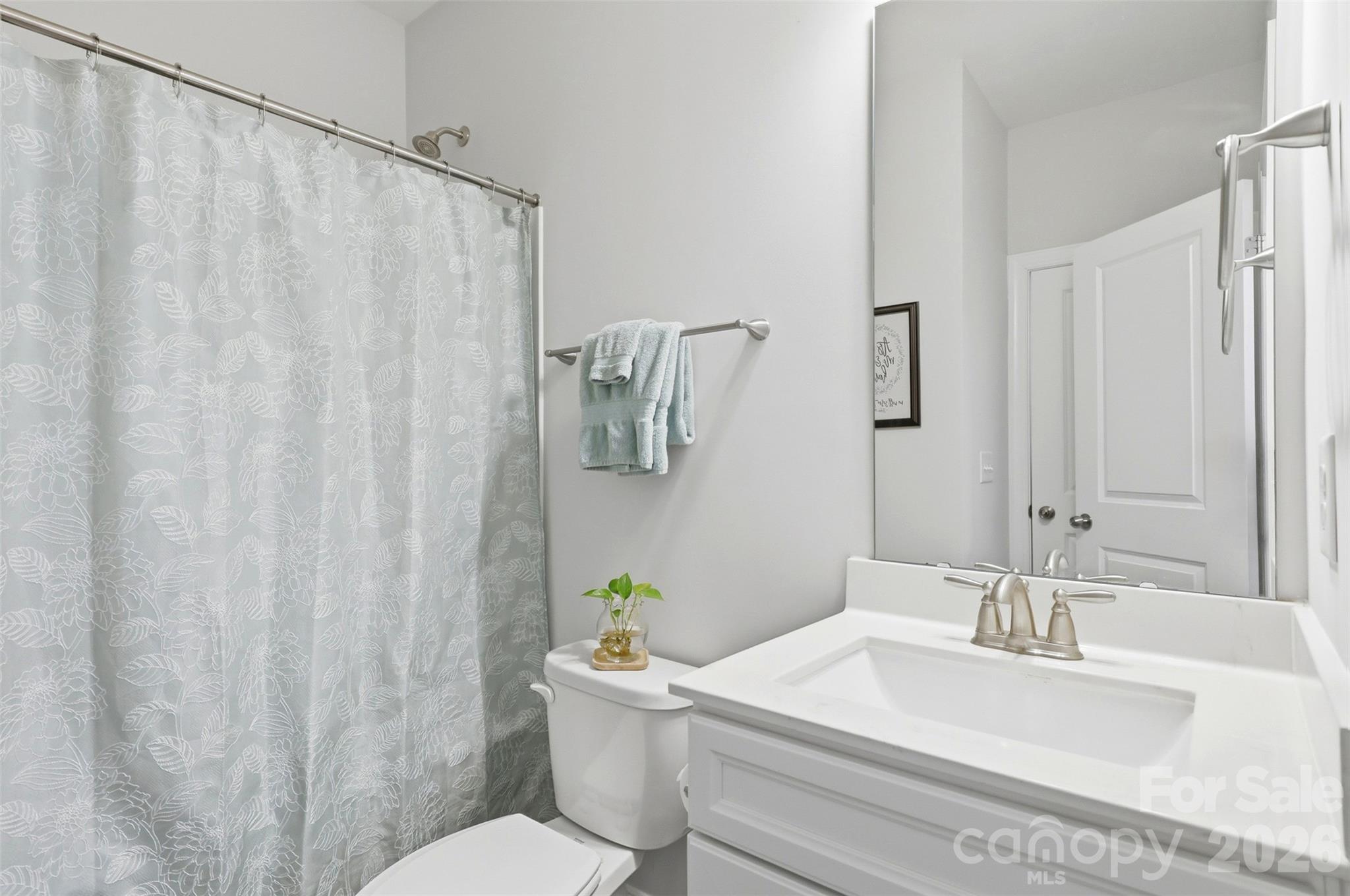 1092 Baldwin Drive — Lancaster